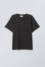 Black - Essence Standard T-shirt - 0