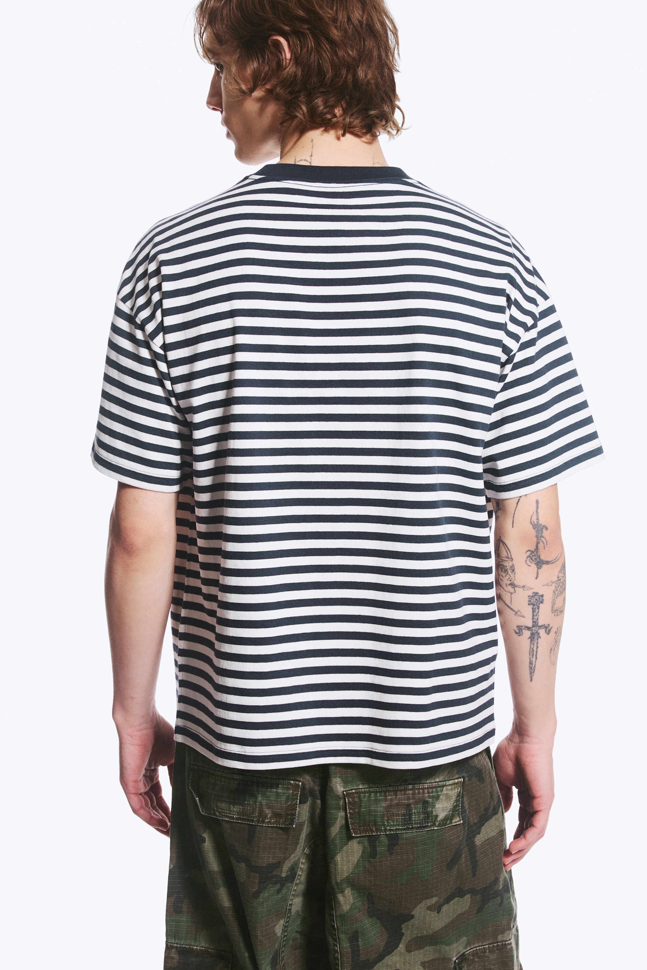 White - Navy Stripe - LOOSE FIT T-SHIRT - 3