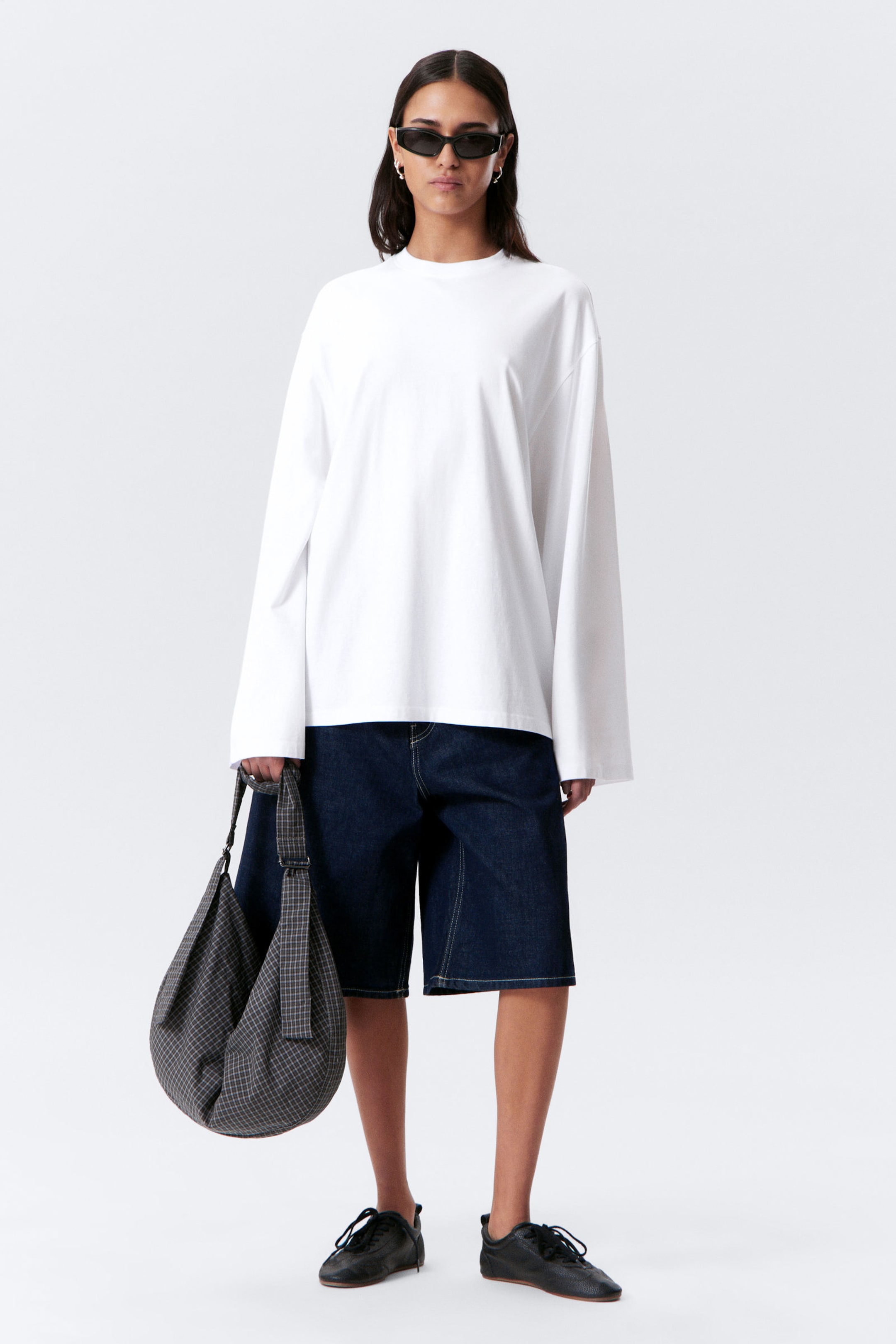 #FFFFFF - Oversized Long Sleeve T-shirt - 2