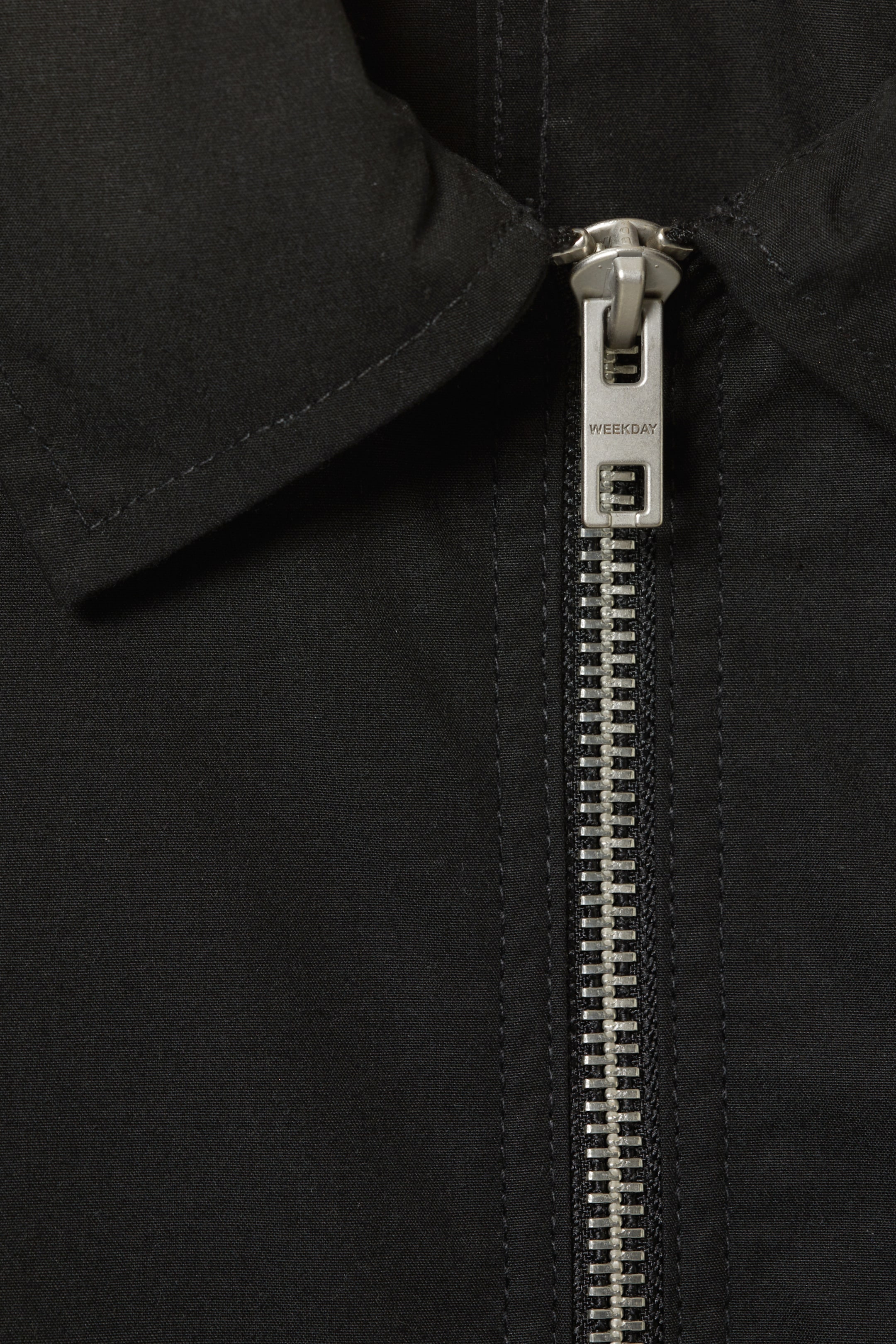 Größeres Bild anzeigen: Minimalistische Jacke mit Reißverschluss - Schwarz - Men | H&M AT 2