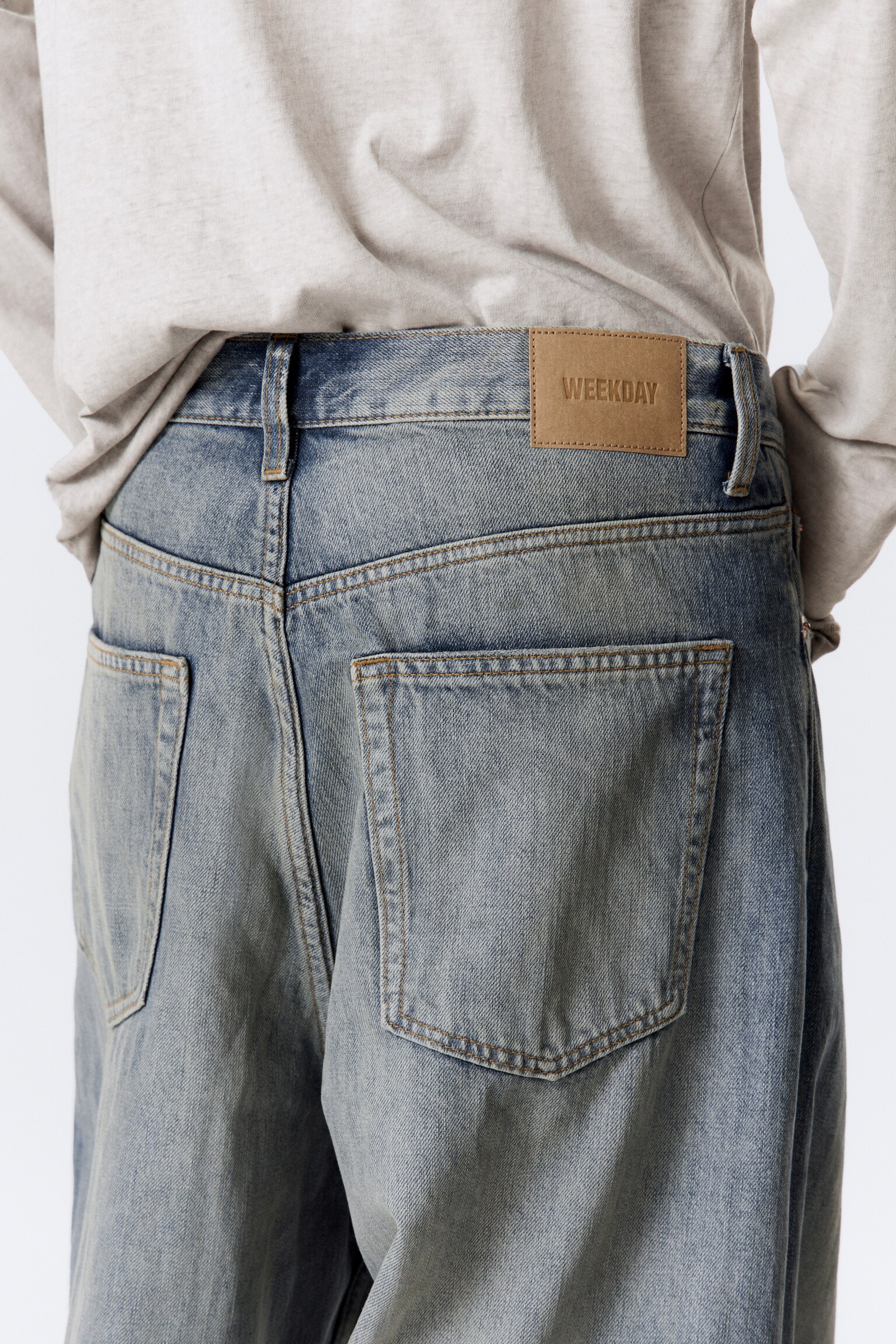 Astro Mid Rise Loose Baggy Leg Jeans - Arizona Blue - Medium Blue/Board Blue - Medium Blue/Tuned Black - Black/Blue Stream - Medium Blue/Black Rinse - Black/Blue Rinse - Dark Blue/Blue One - Medium Blue/Mine Blue - Medium Blue/Mine Grey/Snow Blue - Light Blue - 6