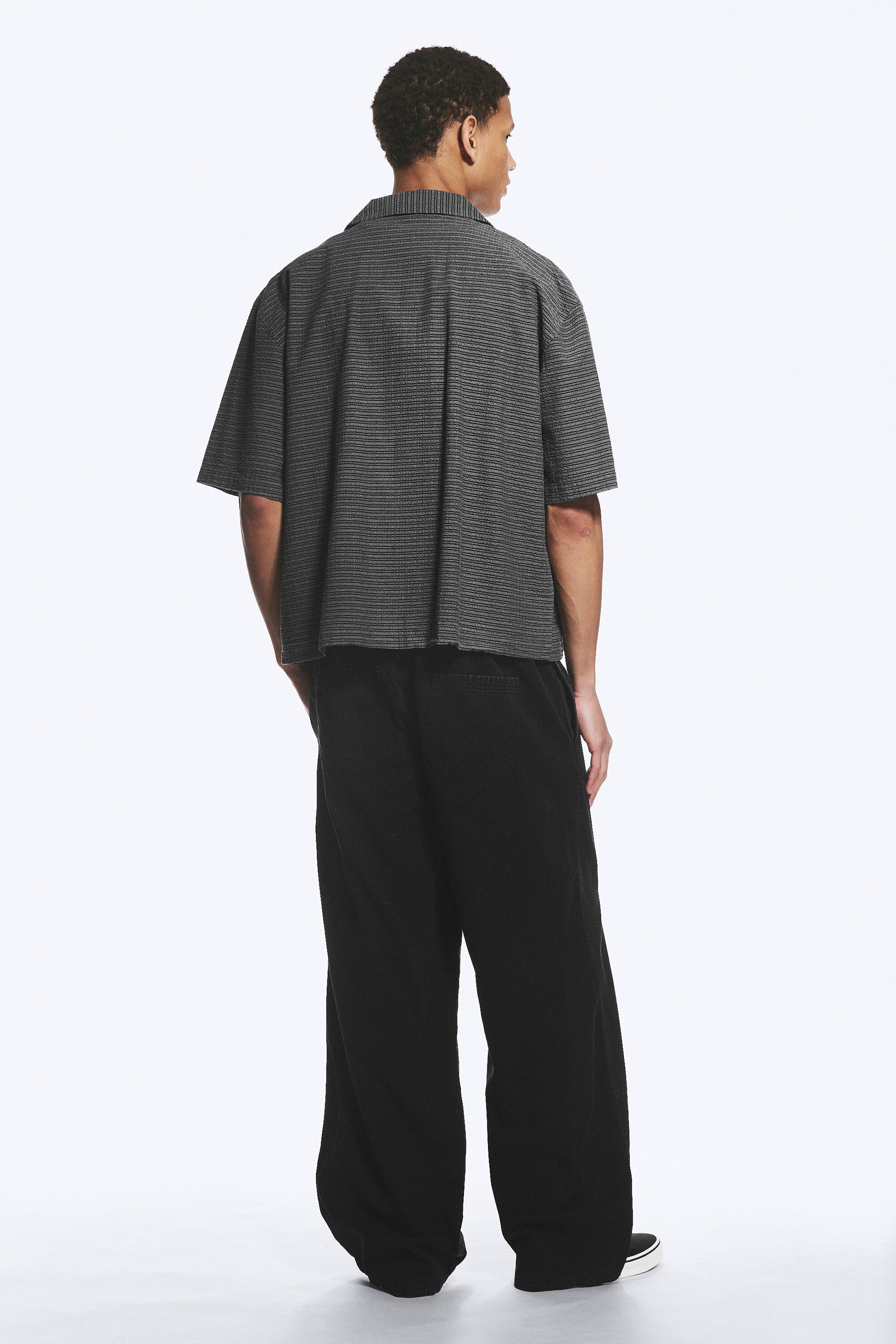 Checked Grey - Loose Short-Sleeved Resort Shirt - 2