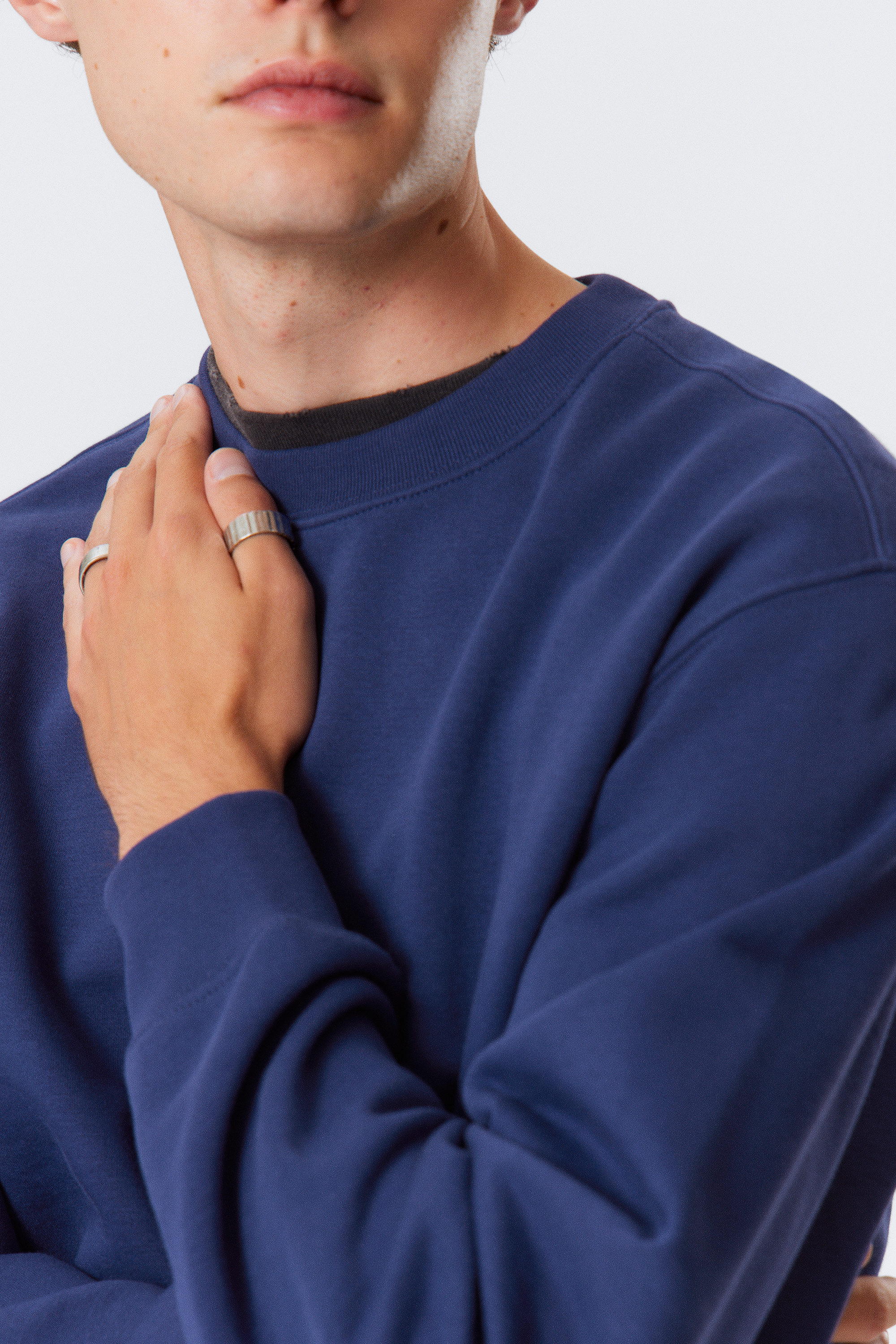 Dunkelblau - Klassisches Sweatshirt - 2