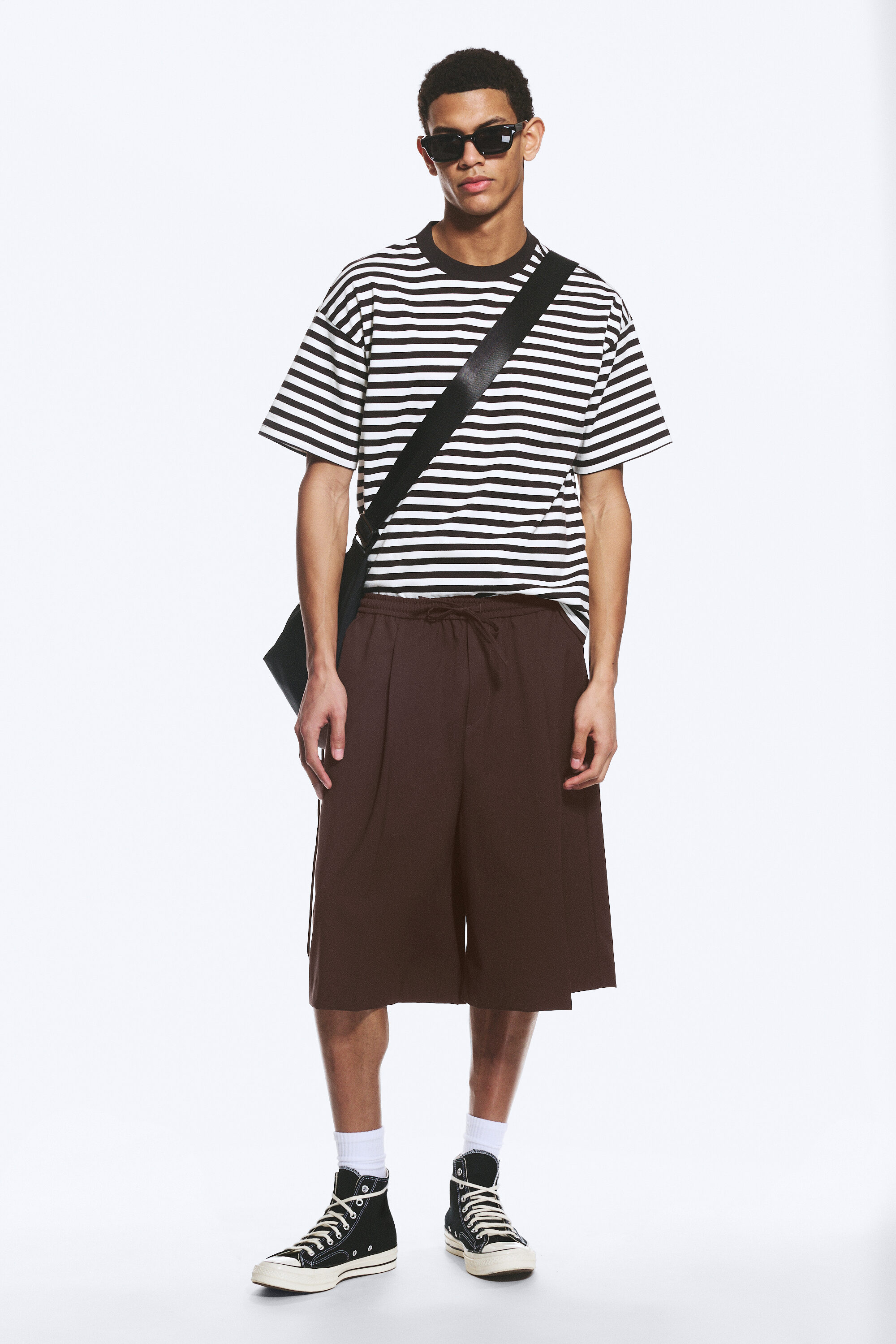 mid rise loose suiting shorts - Dark Brown | Weekday DK