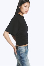 Schwarz - DRAPIERTES, ENG ANLIEGENDES T-SHIRT - 2