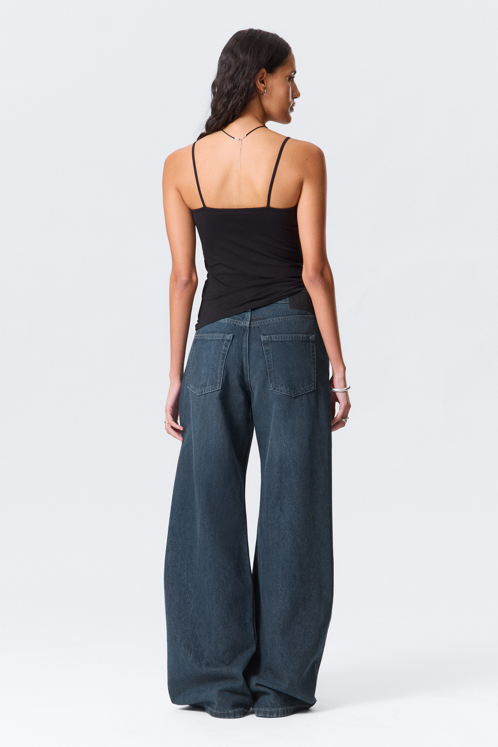 Black - Fitted Strappy Scoop Neck Singlet - 2