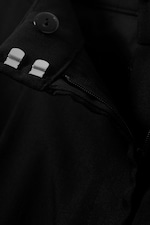 Black - Low Rise Loose Pleated Suiting Shorts - 5