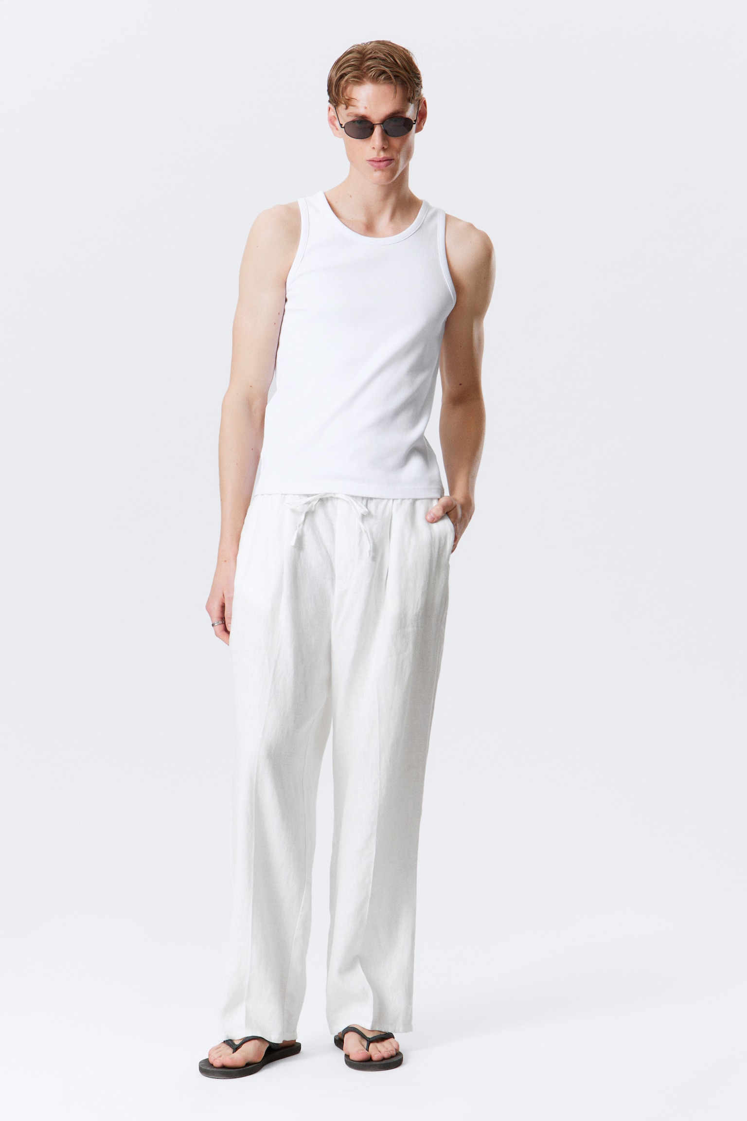 Pantaloni in lino gamba dritta, vestibilità loose - Bianco/Nero/Grigio scuro