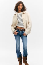 Staubiges Cremeweiß - Kastige Wollmischjacke mit Knöpfen - 0