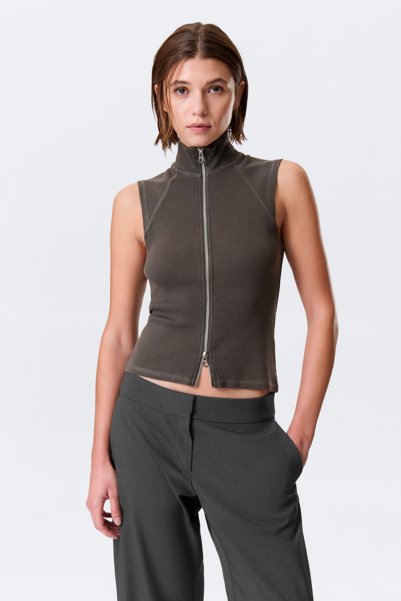 Ribbed Mock Neck Zip Top - Gri Închis/Negru - 1