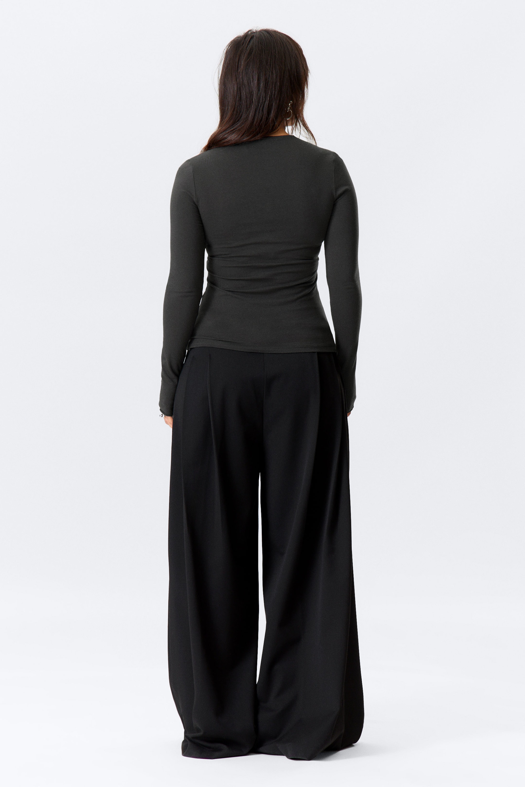 Black - Pierced Long-Sleeved Top - 3