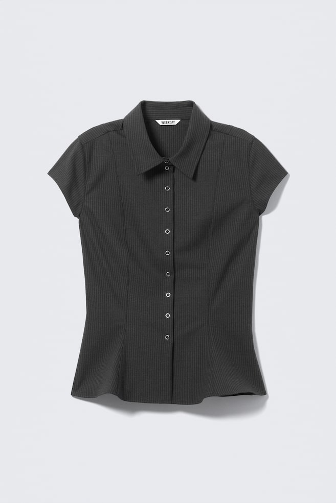 Camisa de crepé de manga corta - Gris oscuro - Raya diplomática/Topo oscuro/Topo oscuro - 1