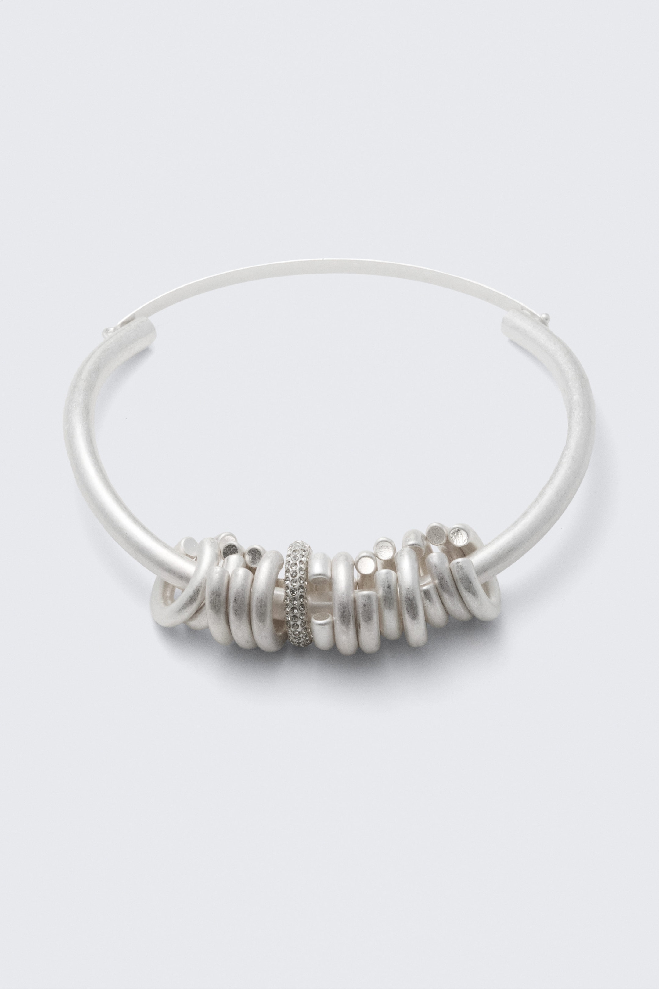 Silberfarben - Versilberte Halskette mit mehreren Ringen - 2