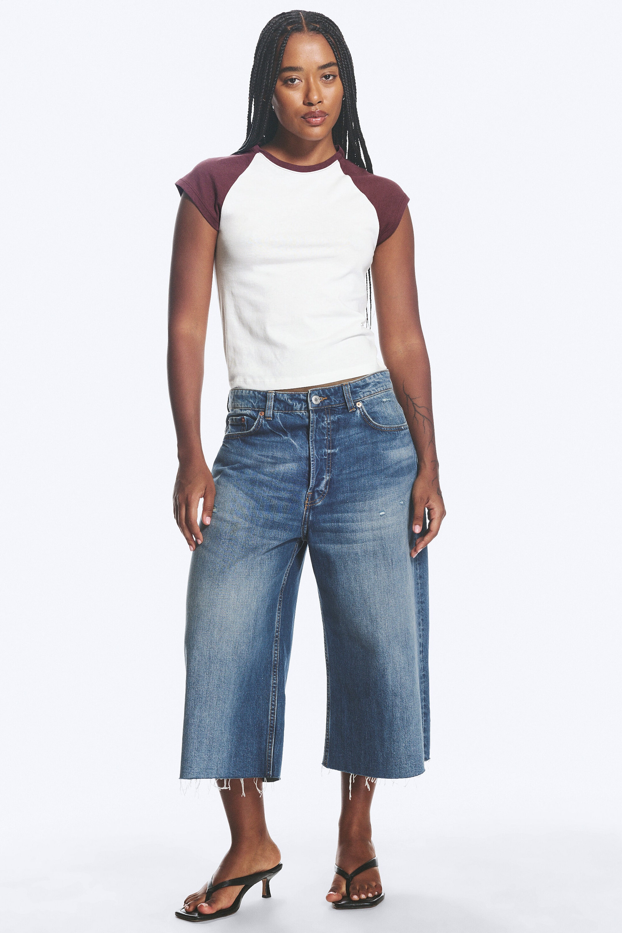 White/Burgundy - Short-Sleeved Raglan T-shirt - 1