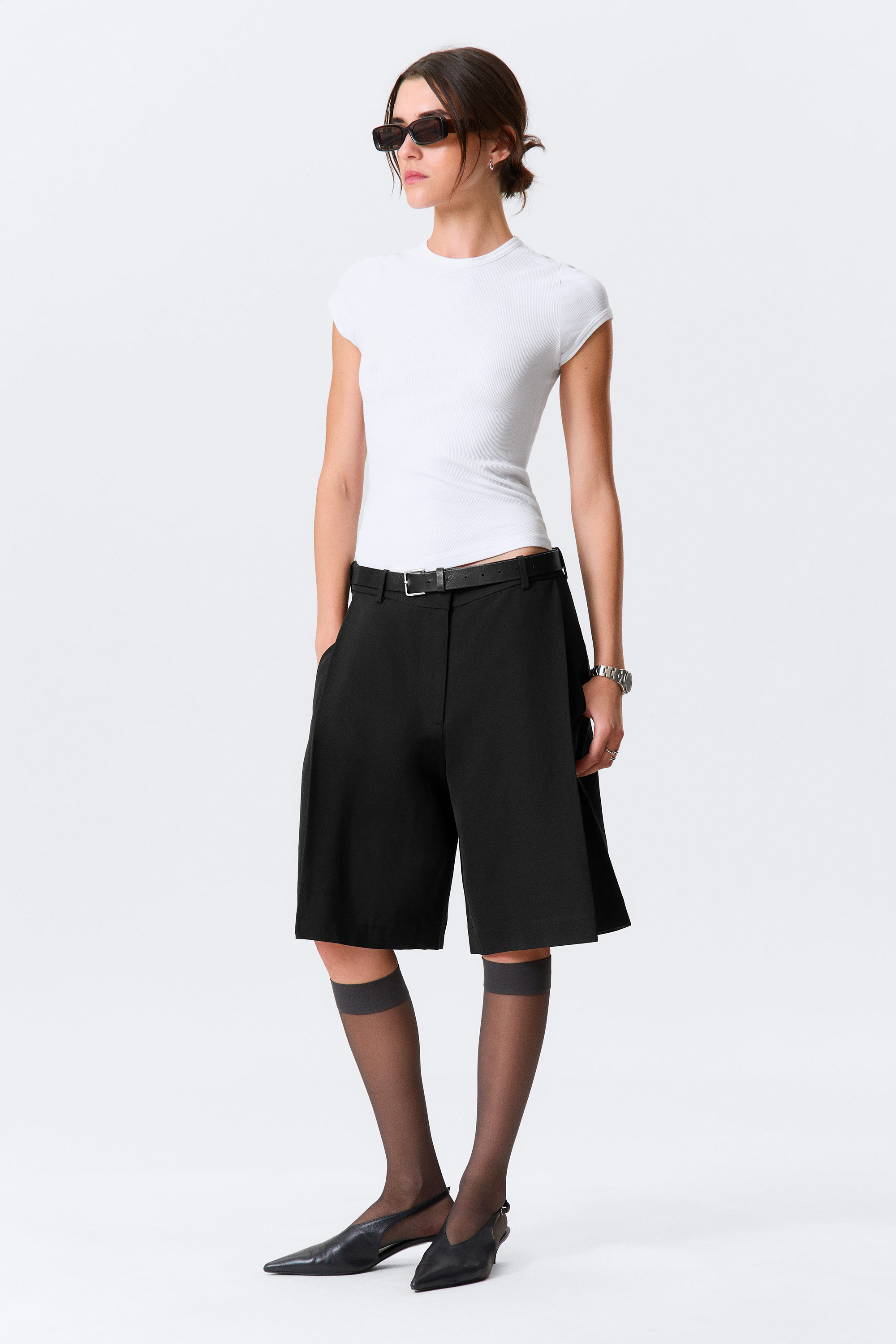 Black - Low Rise Linen-Blend Suiting Shorts - 3