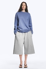 Verwaschenes Taubenblau - Oversized-T-Shirt mit langen Ärmeln - 1