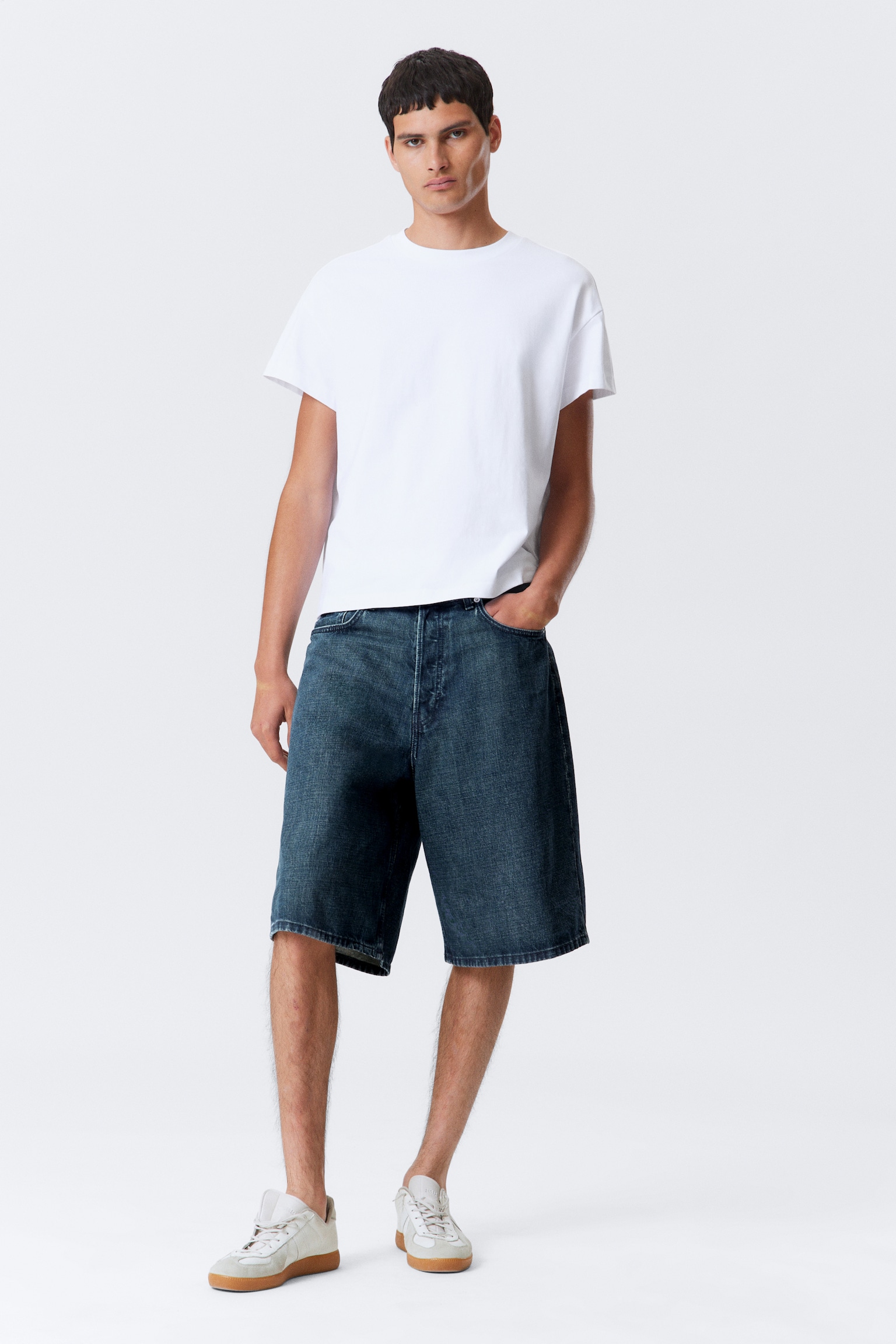 Boxy T-Shirt aus Baumwolle mit Flügelärmeln - Weiß - 4