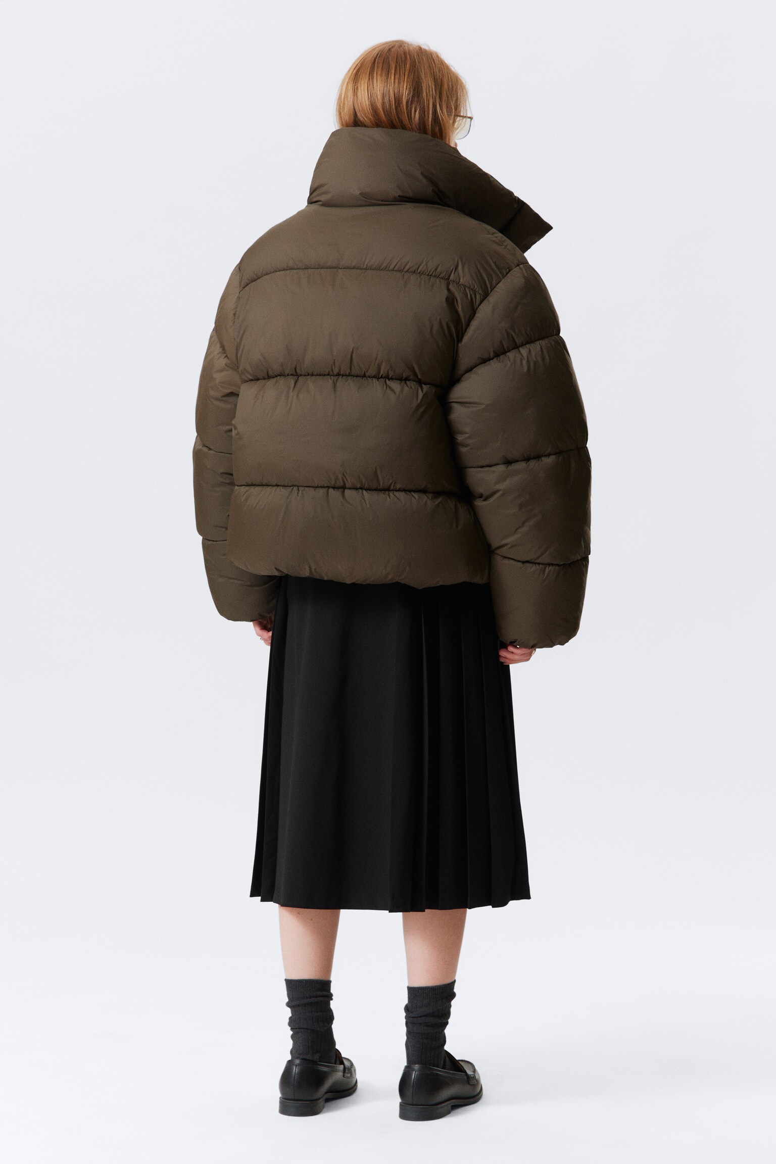 Short Oversized Puffer Jacket - Dark Brown/Black - 6