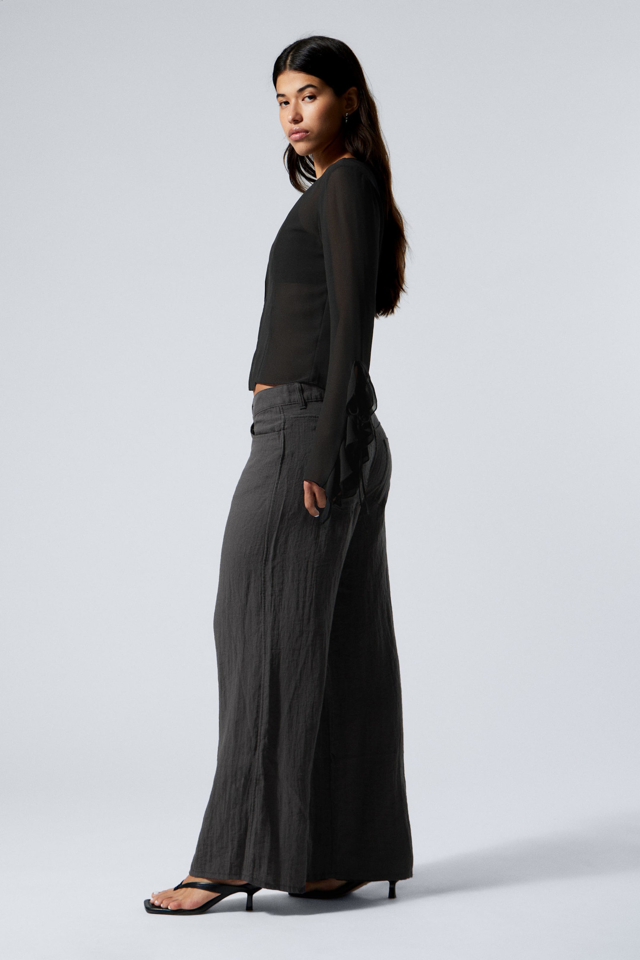 #3A3A3D - Crinkle Low Waist Loose Fit Trousers - 2