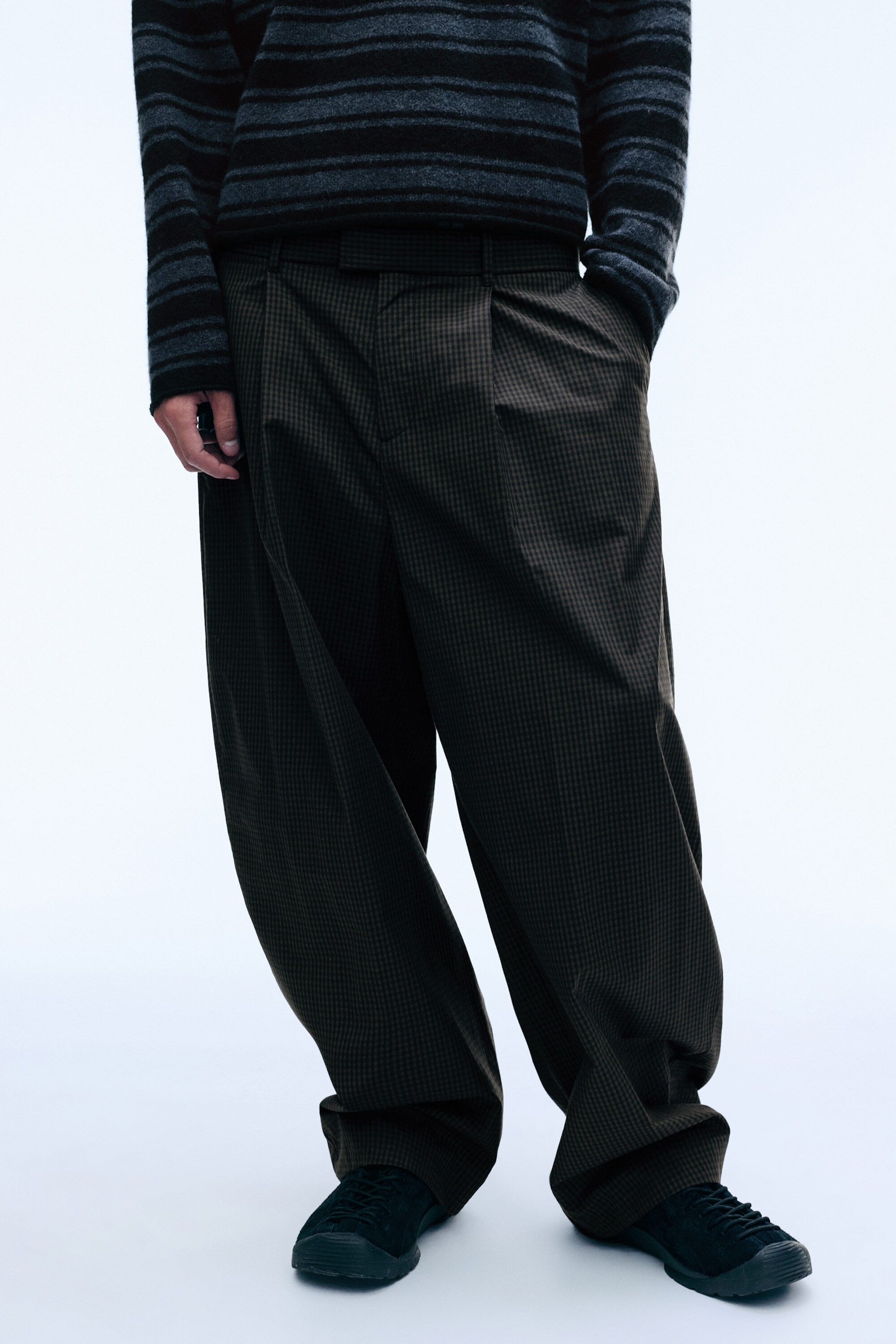 Braun kariert - Felix Barrel-Chinohose - 1