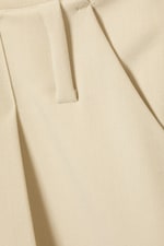 Light Beige - Loose Low Rise Three-quarter Length Suiting Shorts - 5