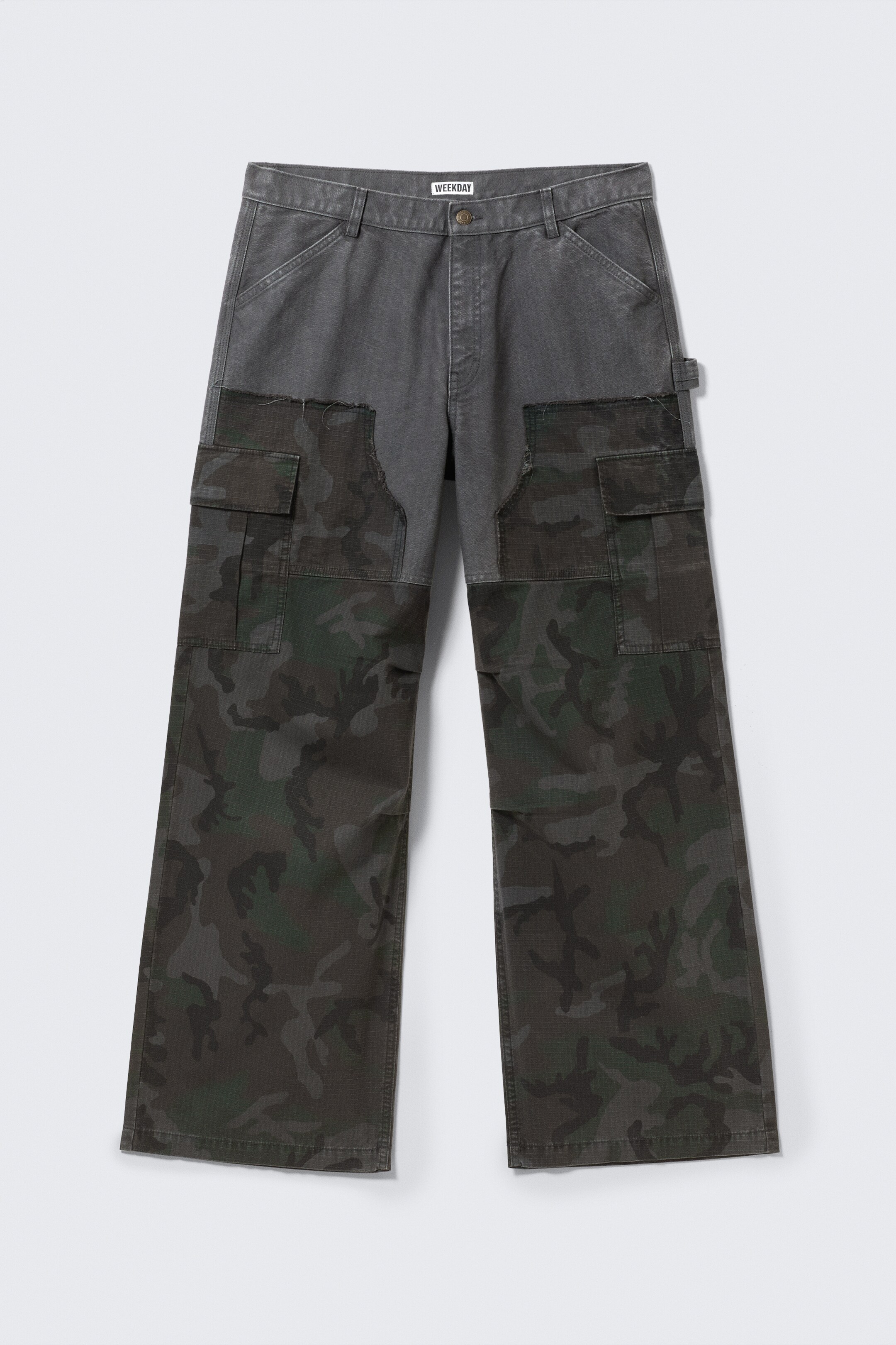 Visualizza immagine più grande: Pantalone cargo patchwork - Dusty Blue e Camo - UOMO | H&M IT 3
