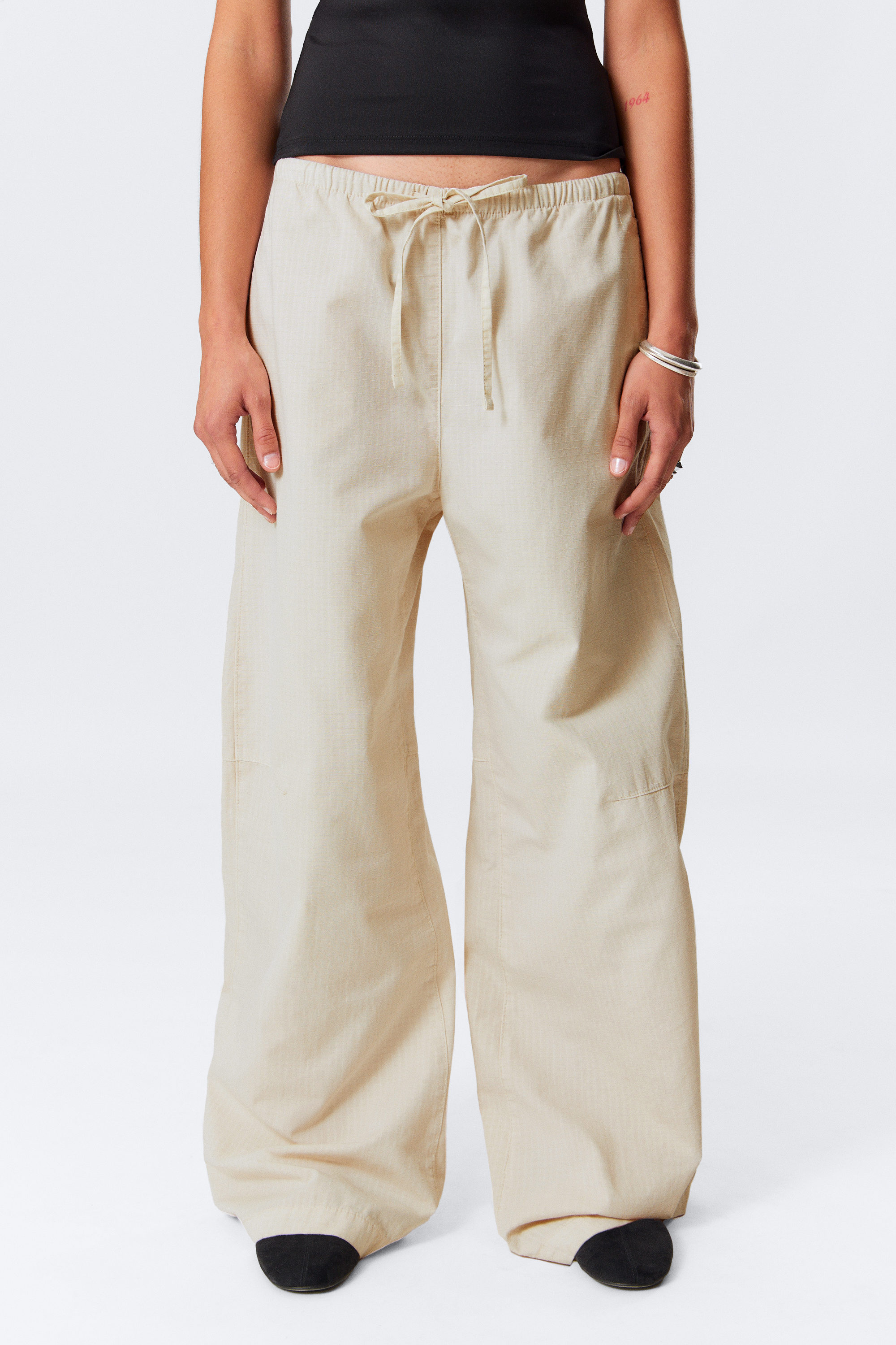 Light Beige - Loose Fit Washed Ripstop Trousers - 2