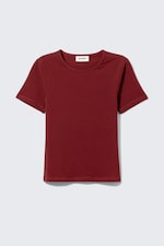 Dark Red - Slim Fitted T-shirt - 0