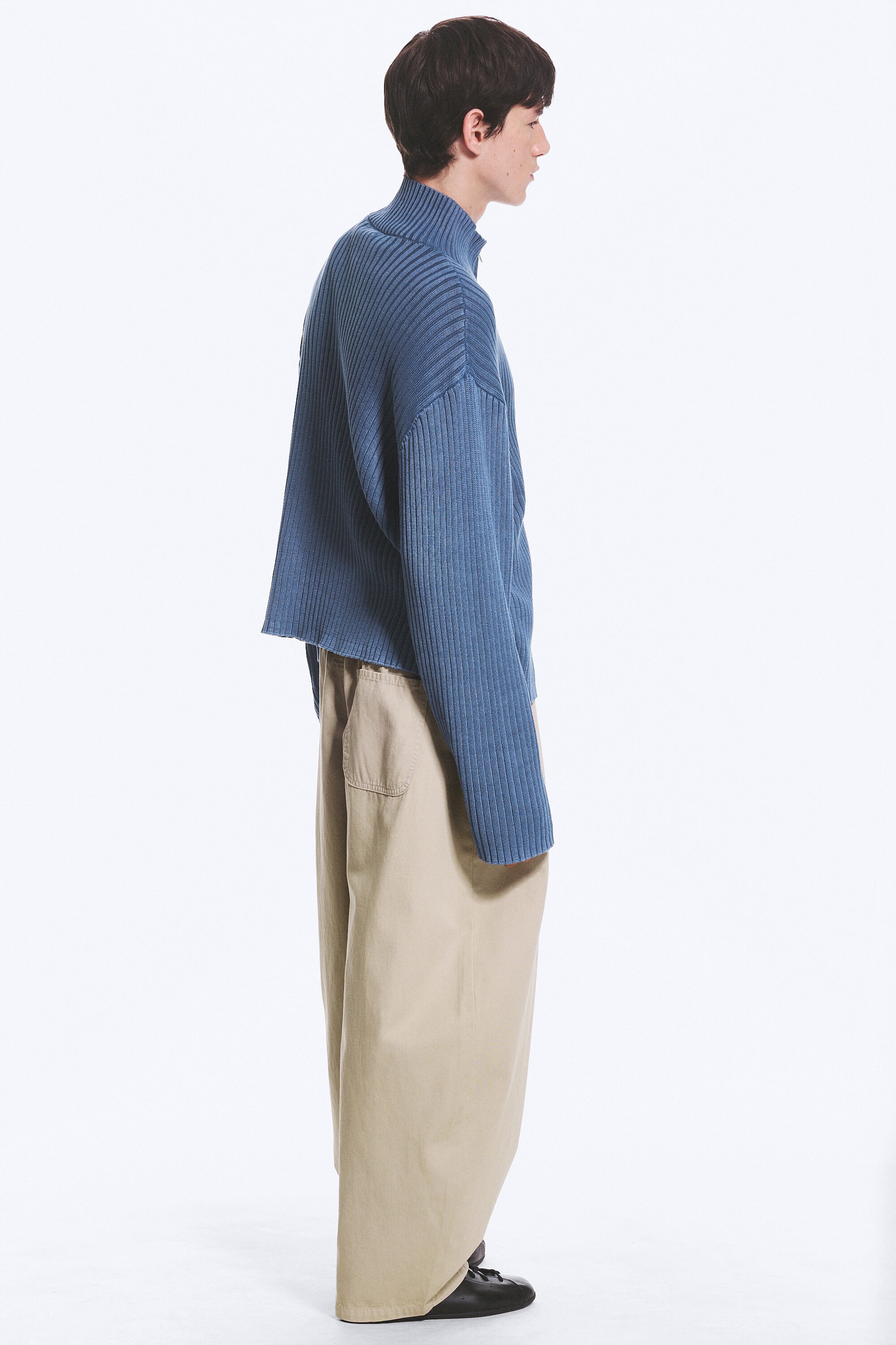 Verwaschenes Blau - Lockerer Strick-Cardigan mit Reißverschluss - 2