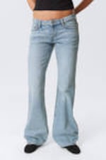 Lip Blue - Hellblau - Nova Low Waist Slim Bootcut Leg Jeans - 1