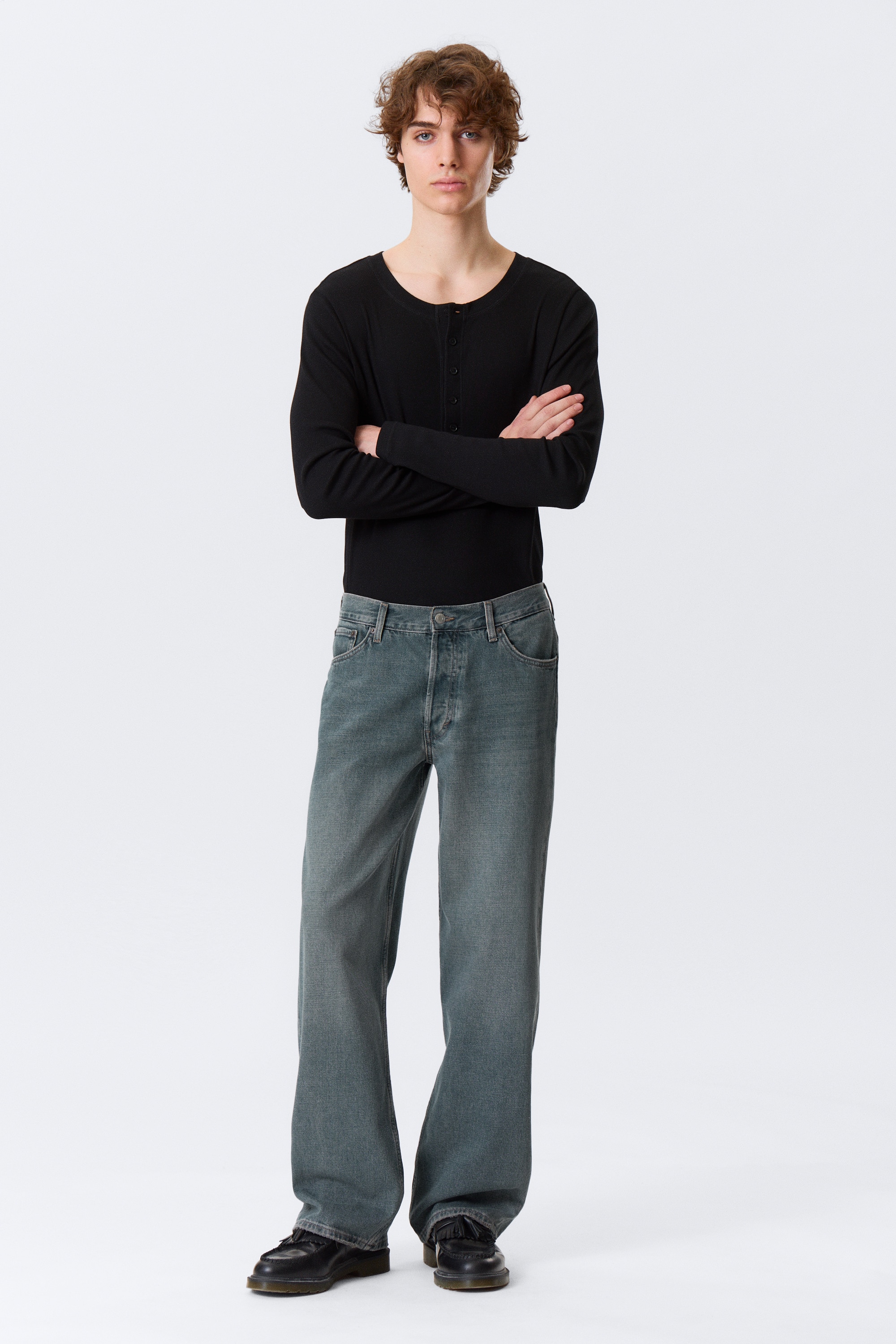 Jeans Sphere a vita bassa con straight leg e loose - Blue One - Blu scuro/Lavaggio nero – Nero/Aeon Blue – Azzurro/Baltic Blue – Blu scuro/Turchese polvere – Blu medio