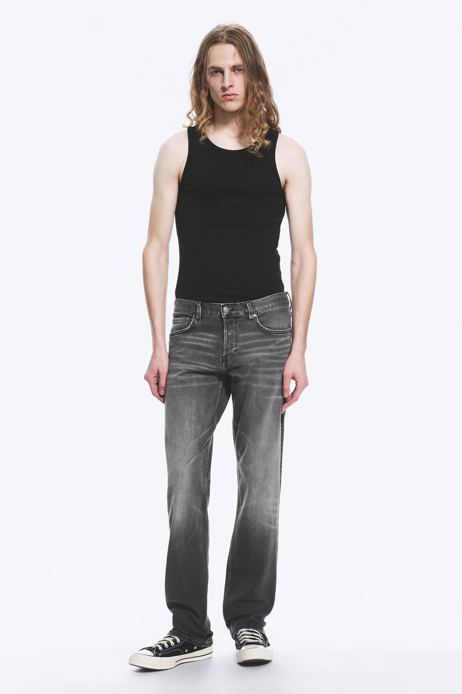 Low Rise Slim Sttraight Leg Jeans - Radio Black - Black - 1
