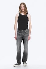 Radio Black - Svart - Low Waist Slim Straight Leg Jeans - 0
