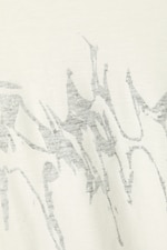 Staubiges Weiß - "Wasp" - Oversized Longsleeve mit Grafik - 5