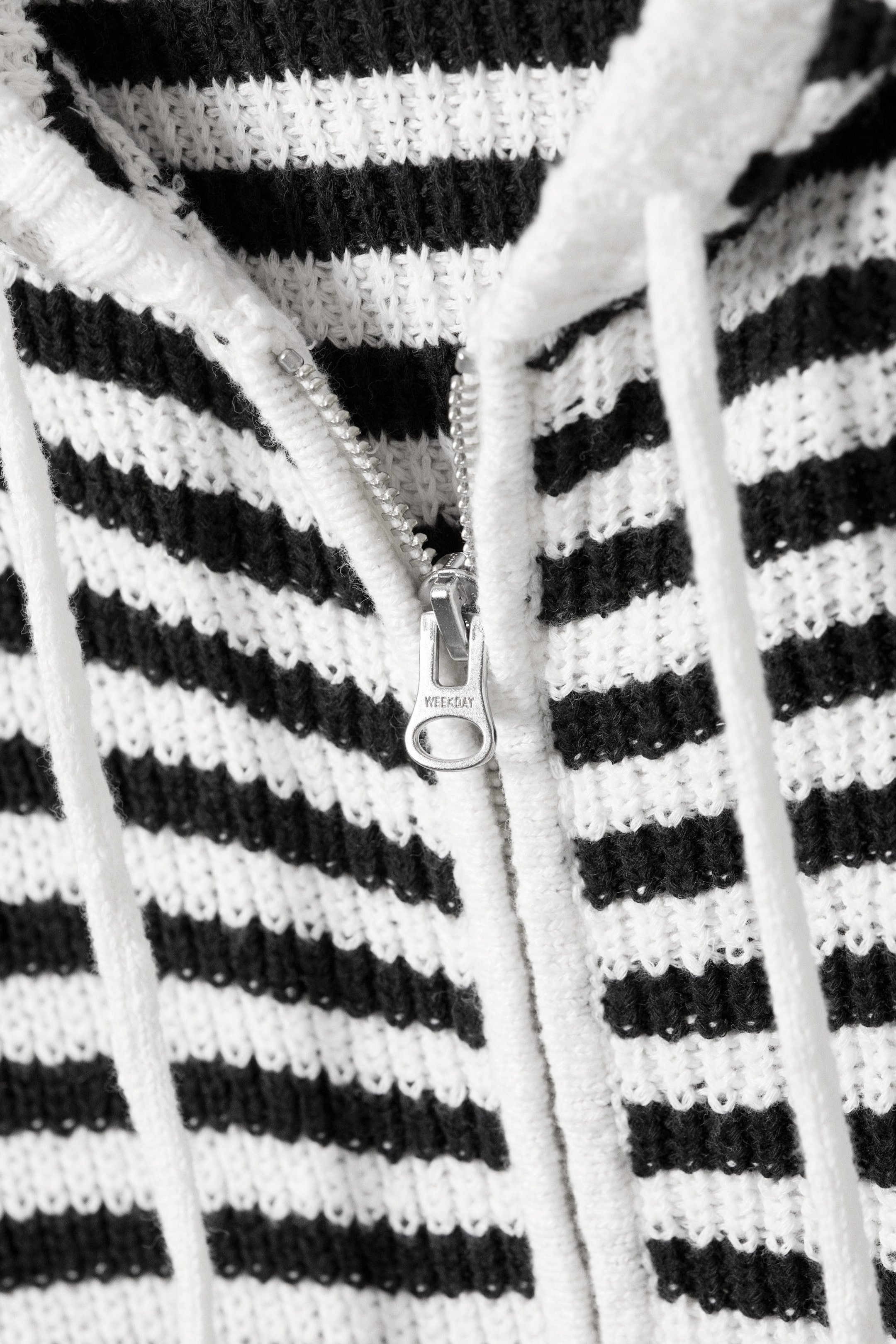 Black & White Stripes - Knitted Slim Fit Zip Hoodie - 5