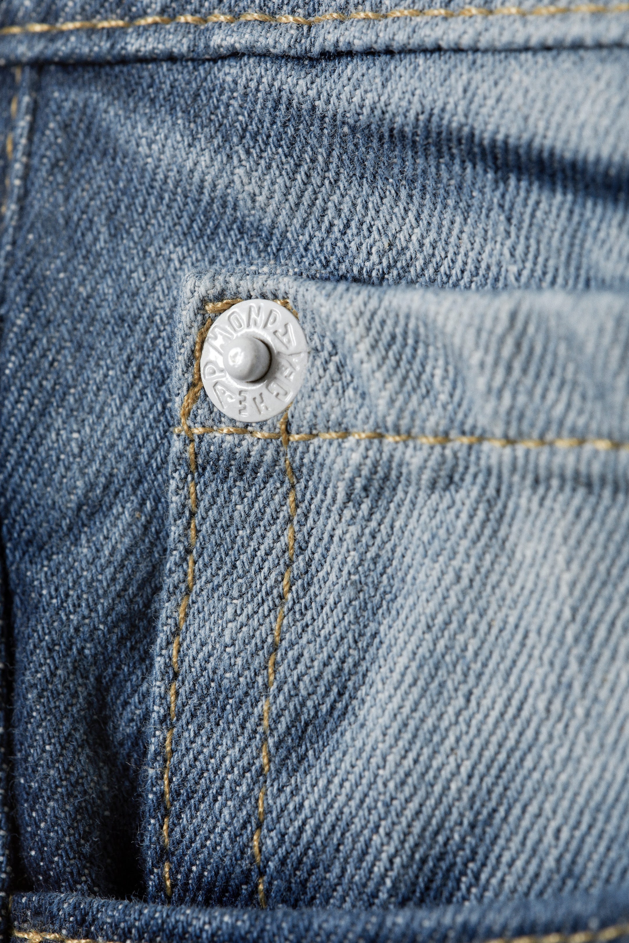 Blue Spray - Anti Low Waist Regular Straight Jeans - 2