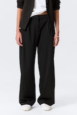 Svart - Avslappnade plisserade kostymbyxor - 1