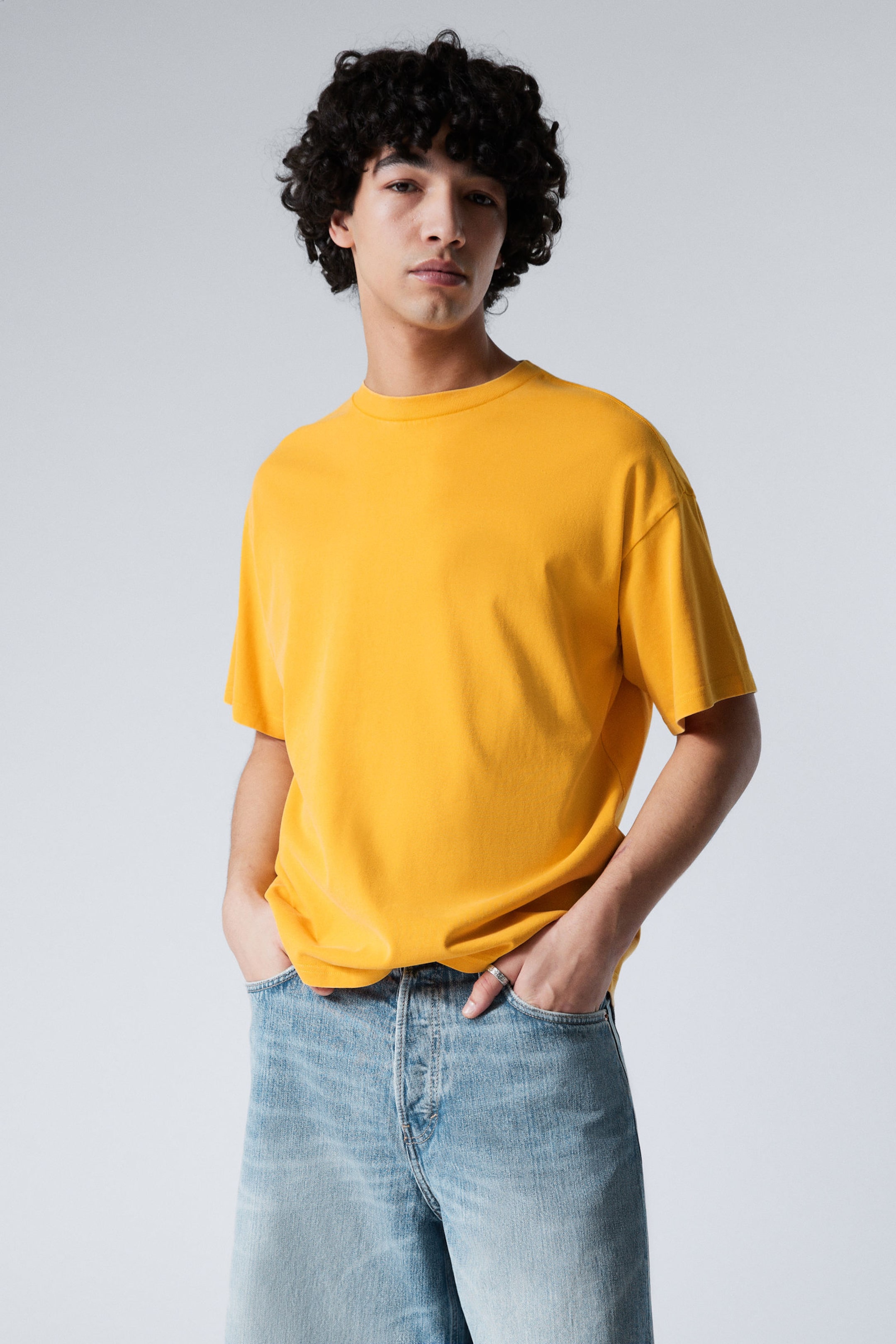 Gelb - Kastiges T-Shirt - 1