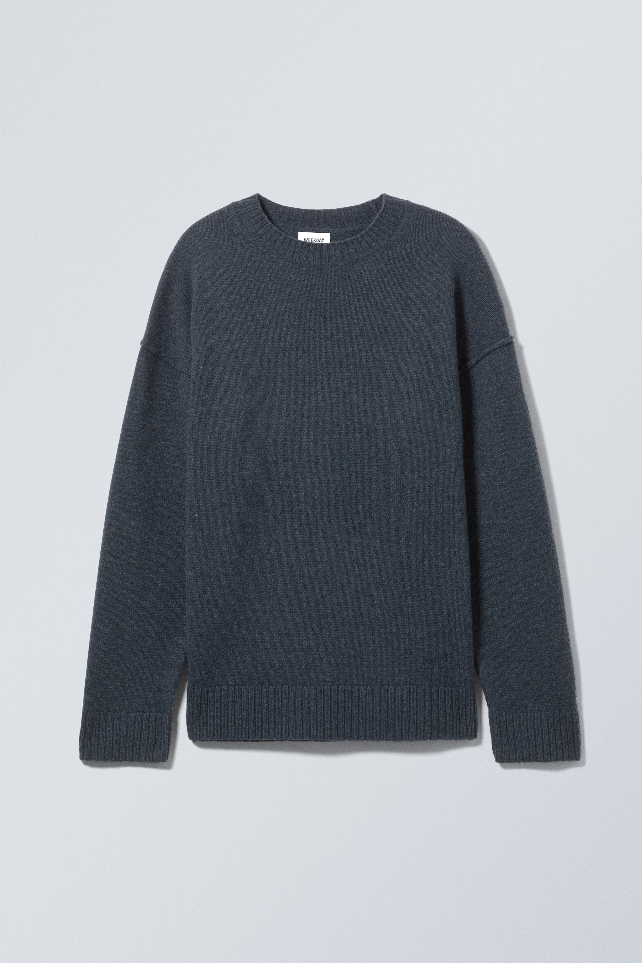 Grotere afbeelding bekijken: Eloise Oversized Wool Sweater - Marineblauw - DAMES | H&M NL 1