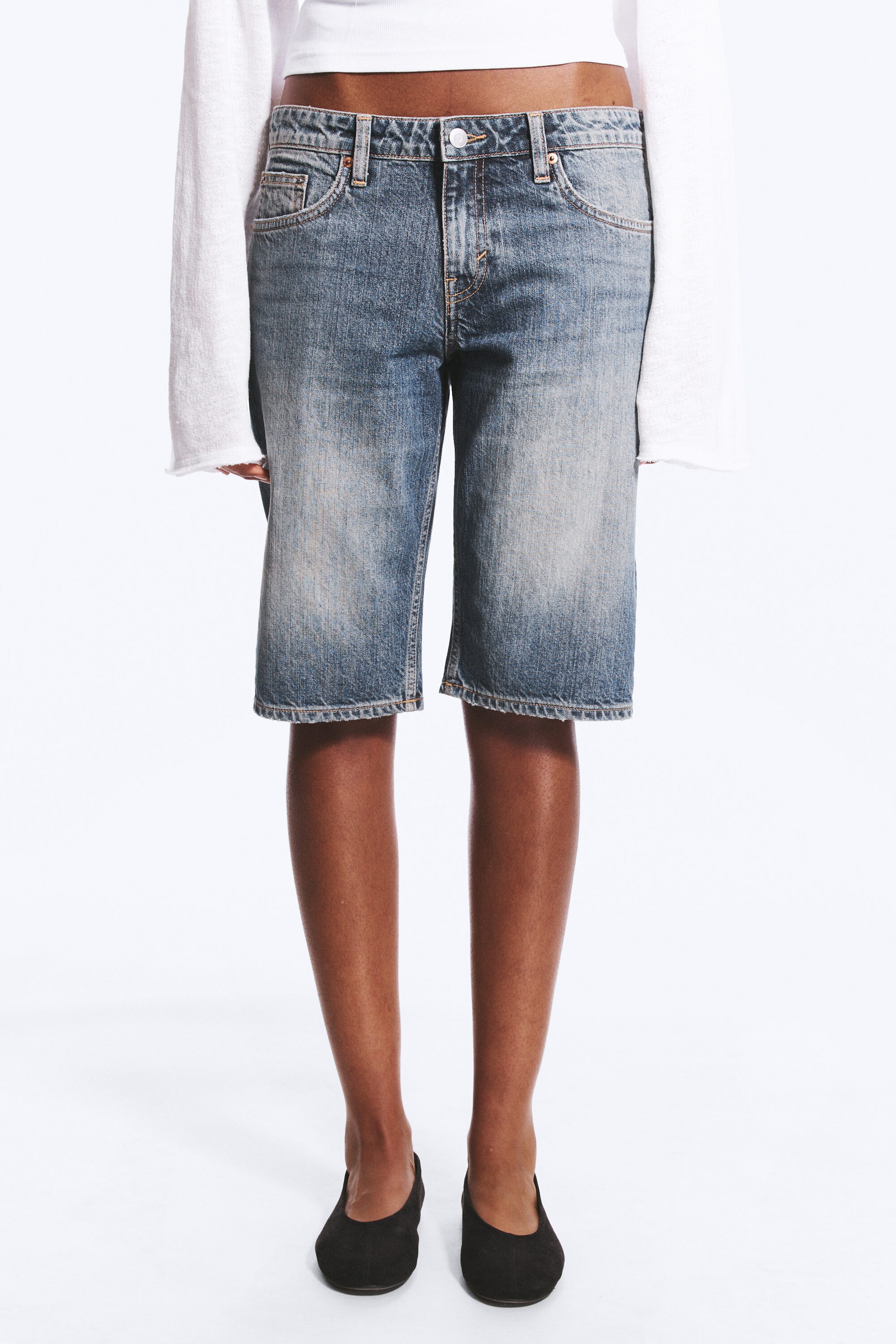 Redondo Blue - Medium Blue - Atom Low Rise Regular Knee-Length Denim Shorts - 2