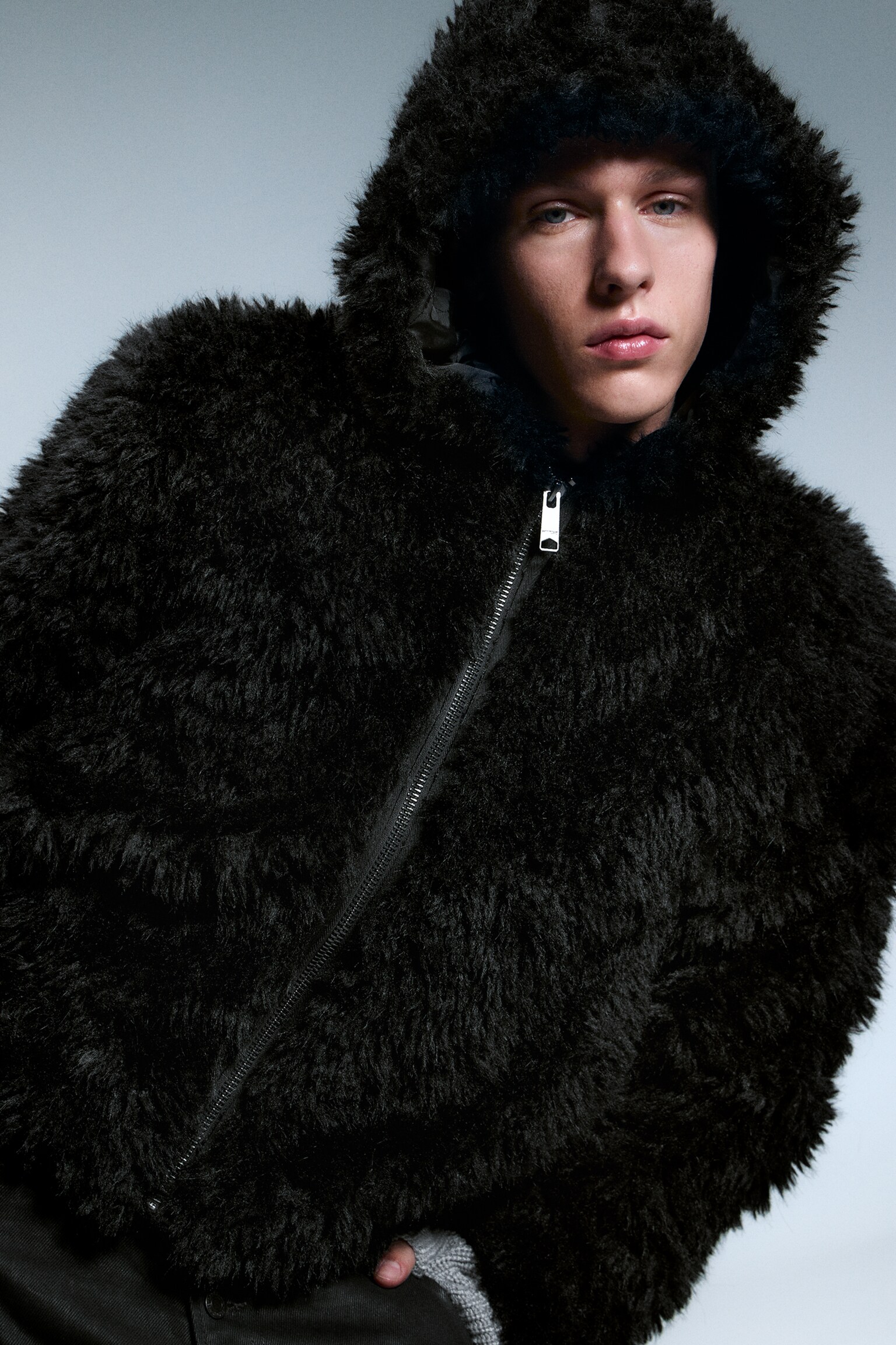 Shrunken Faux Fur Hooded Jacket - Black - 4