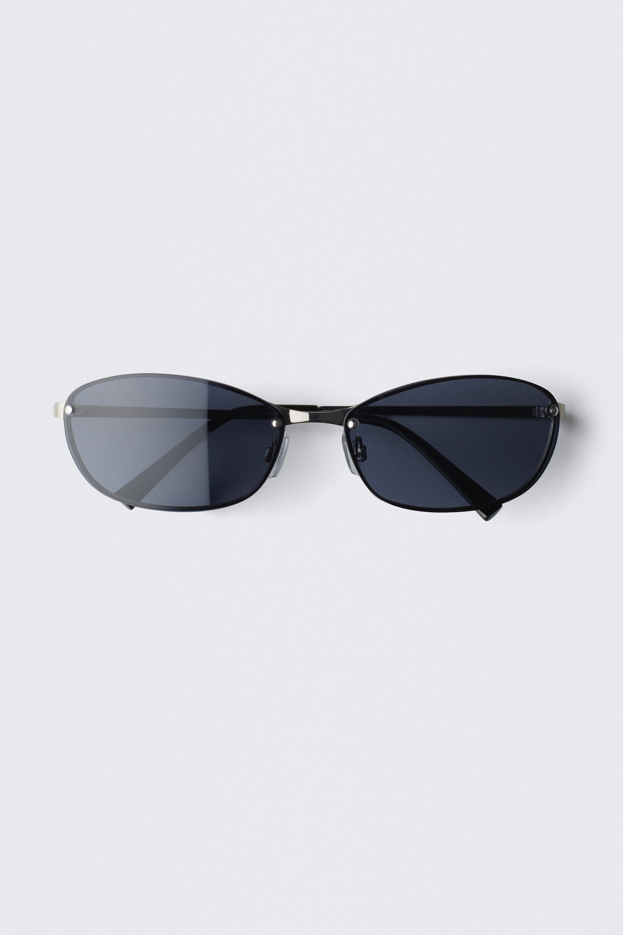 Silver - Blue Lenses - Schmale ovale Sonnenbrille aus Metall - 1