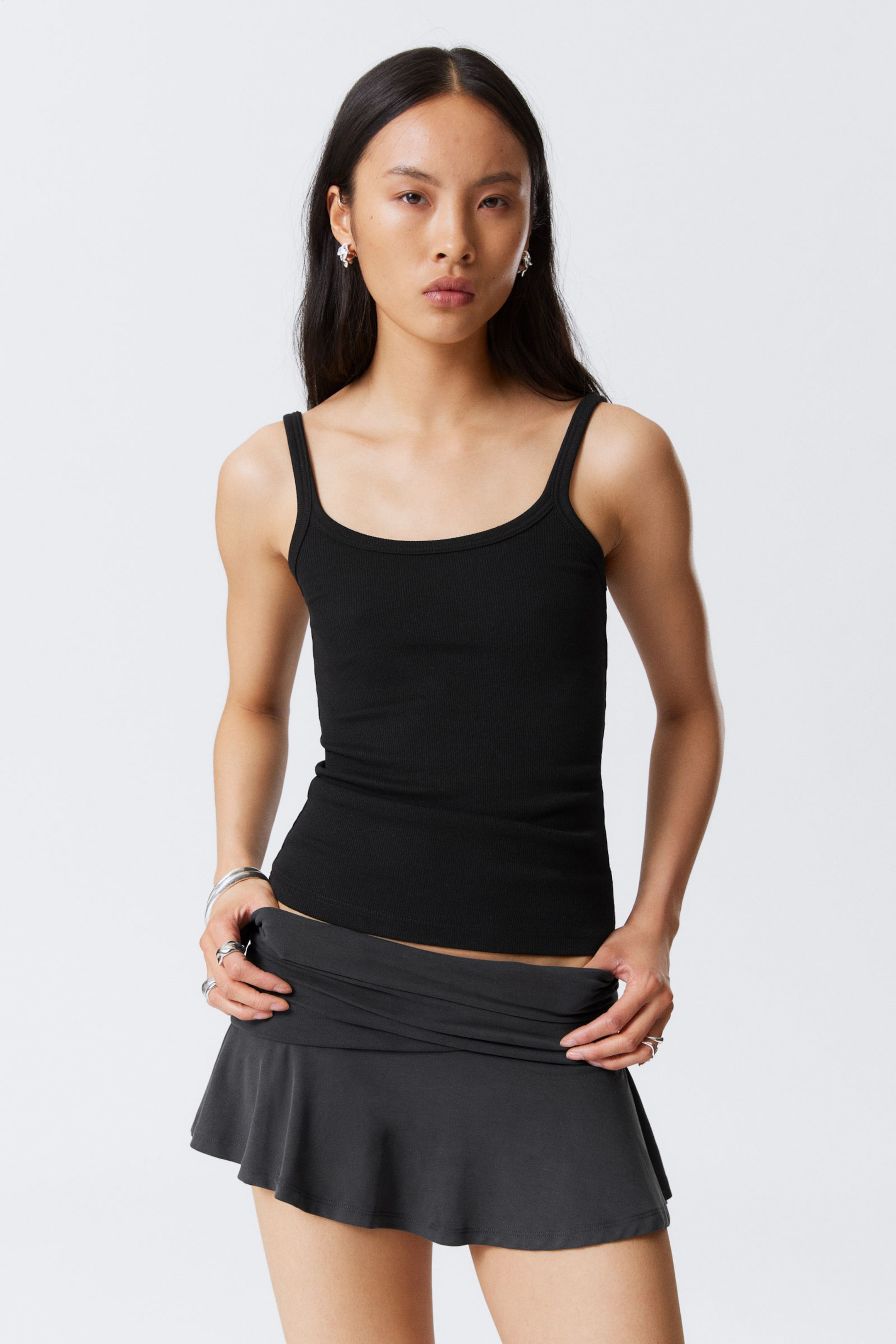 #272628 - Close Fitted Ribbed Singlet - 1
