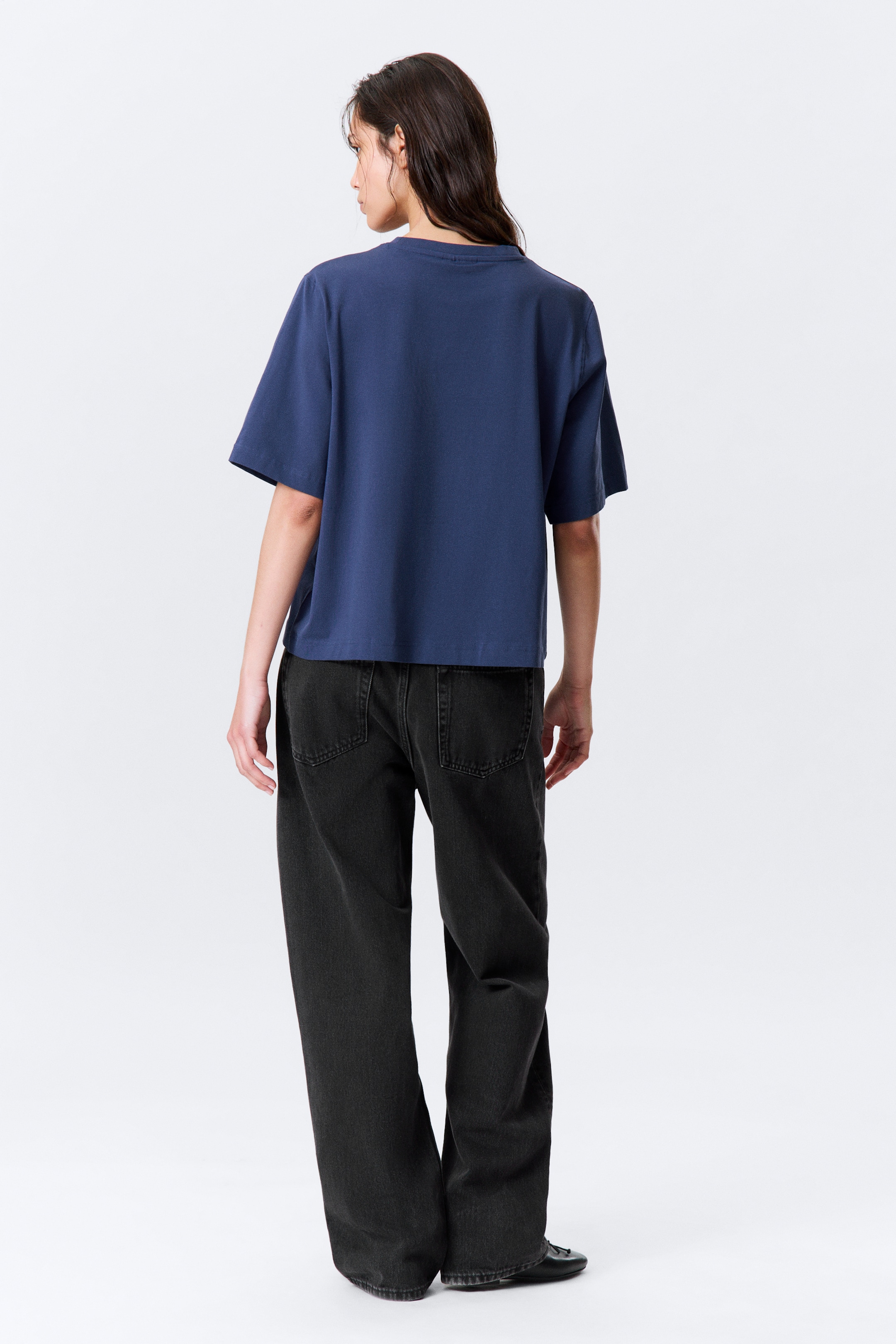 Vezi imaginea mai mare: Perfect Boxy T-shirt - Dark Blue - FEMEI | H&M RO 3