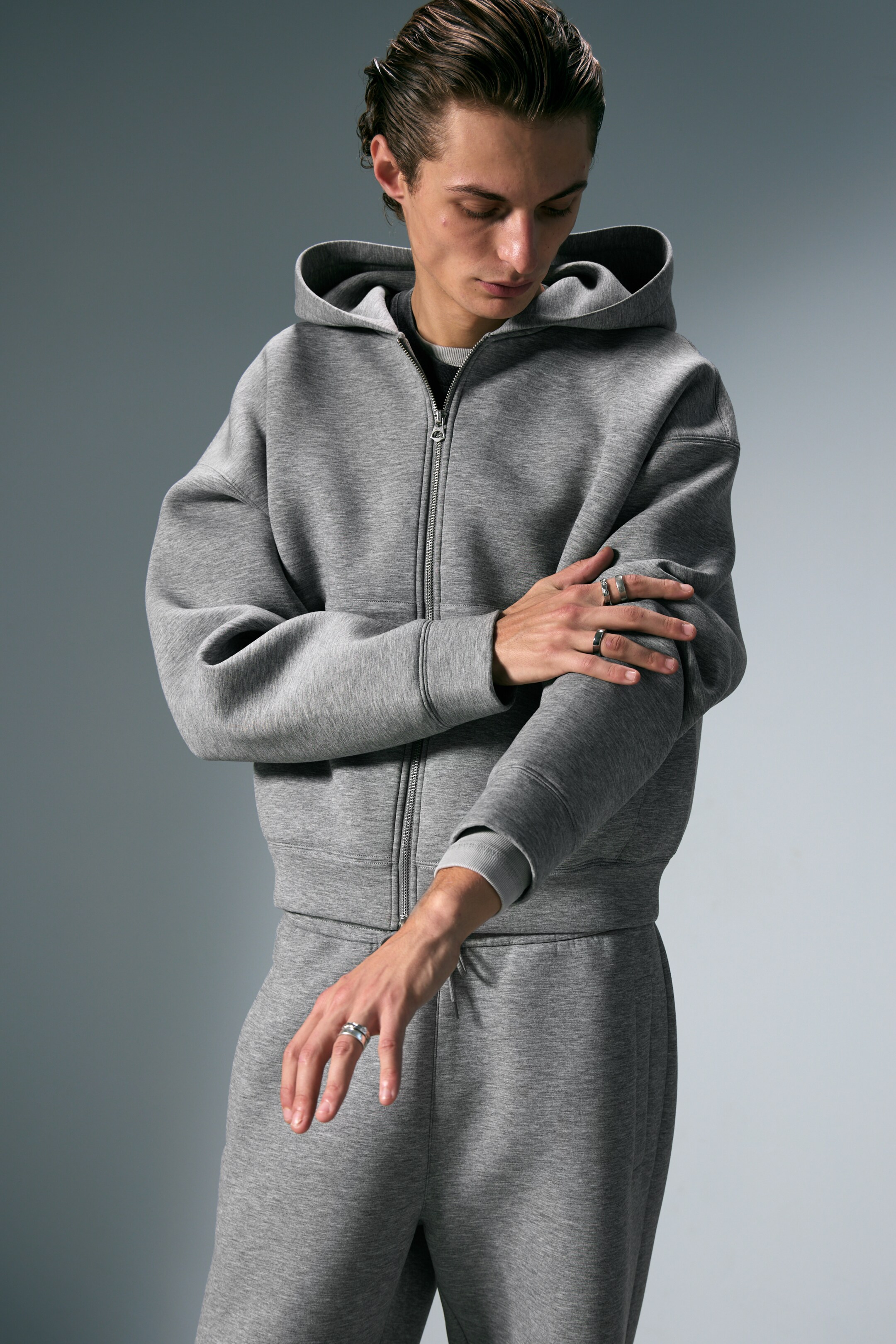 Grösseres Bild ansehen: Scuba-Kapuzenpullover mit Reißverschluss Simon - Graumeliert - HERREN | H&M CH 1