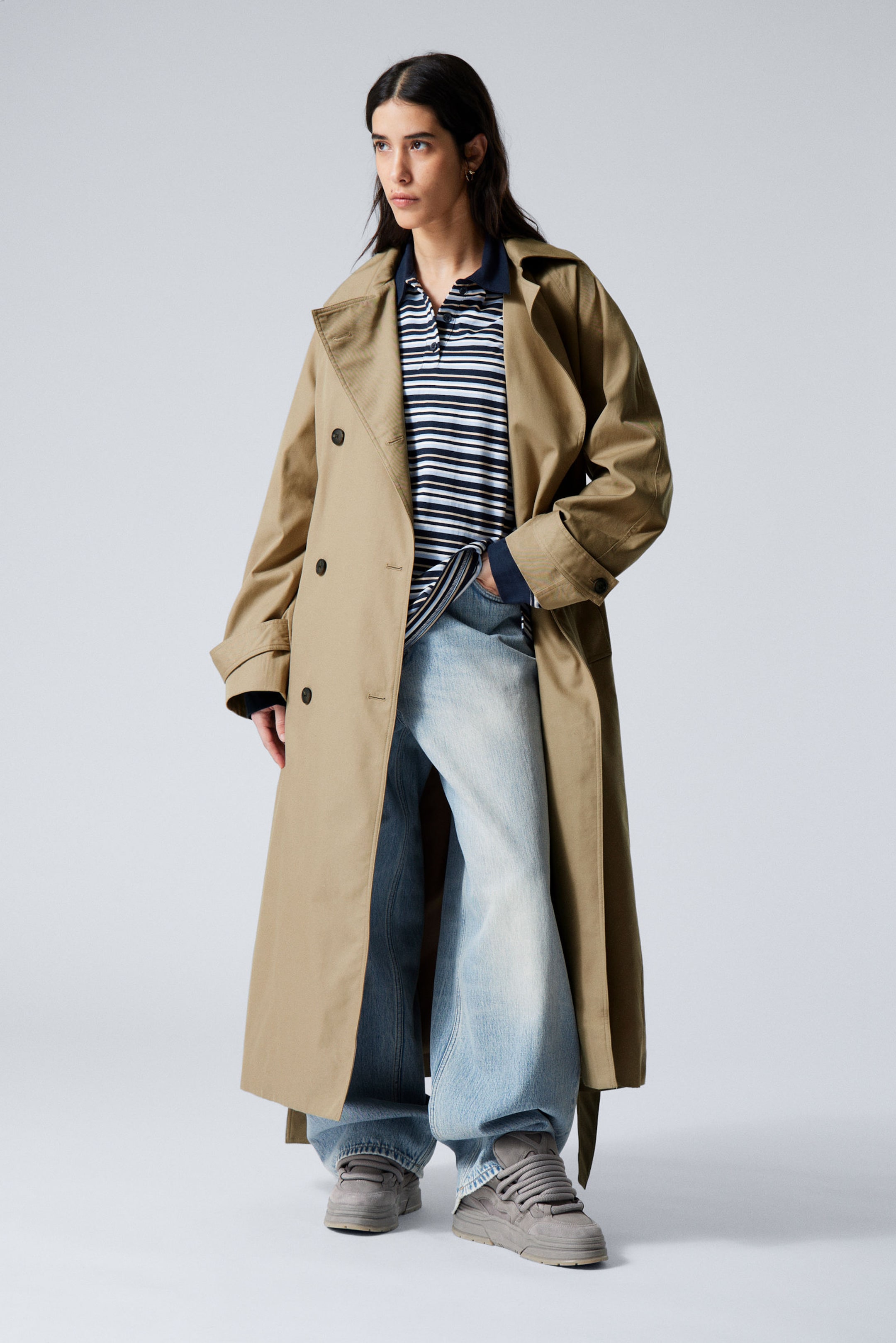 #9F8F79 - Oversized double-breasted katoenen trenchcoat - 1