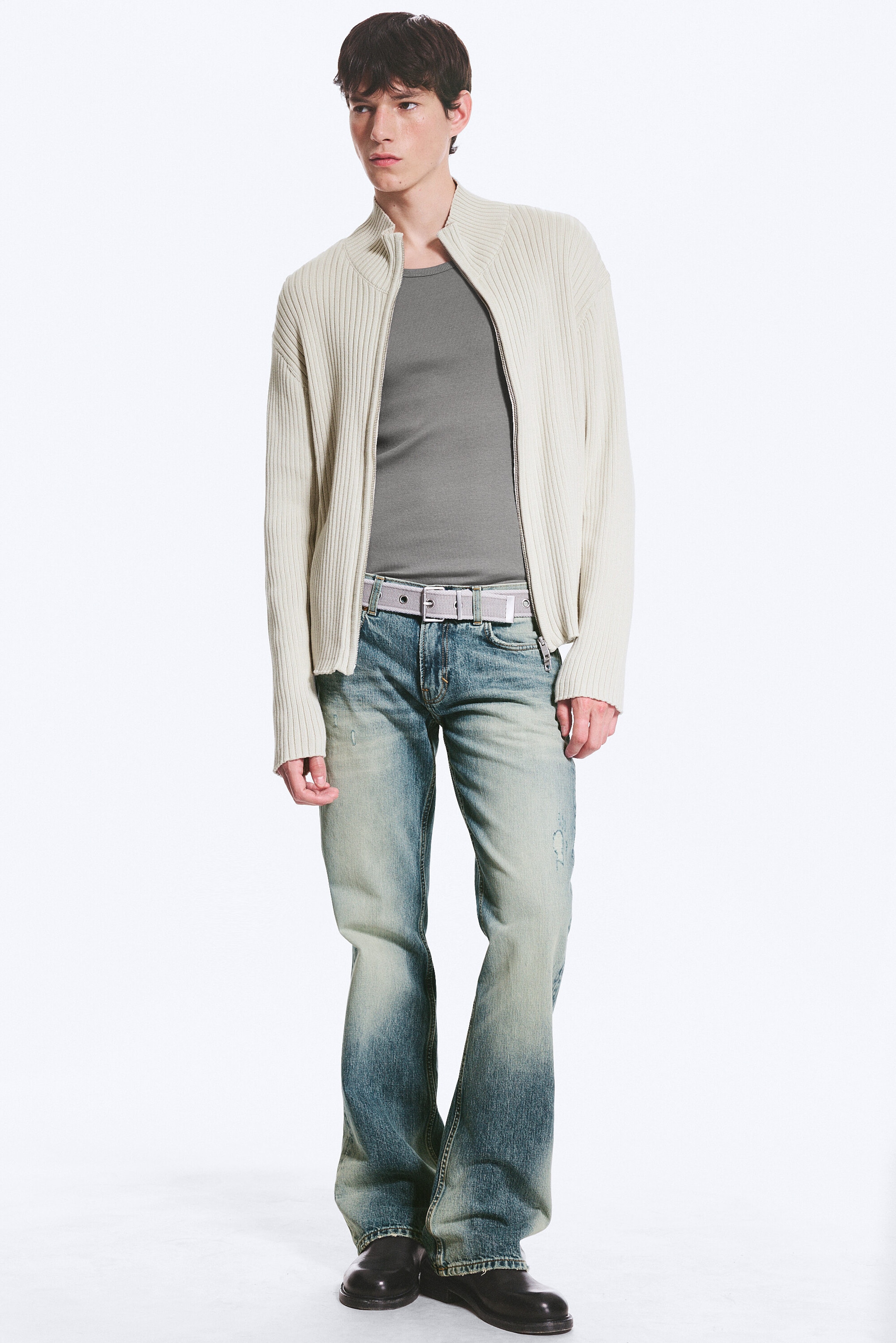 Helles Graubraun - Lockerer Strick-Cardigan mit Reißverschluss - 2