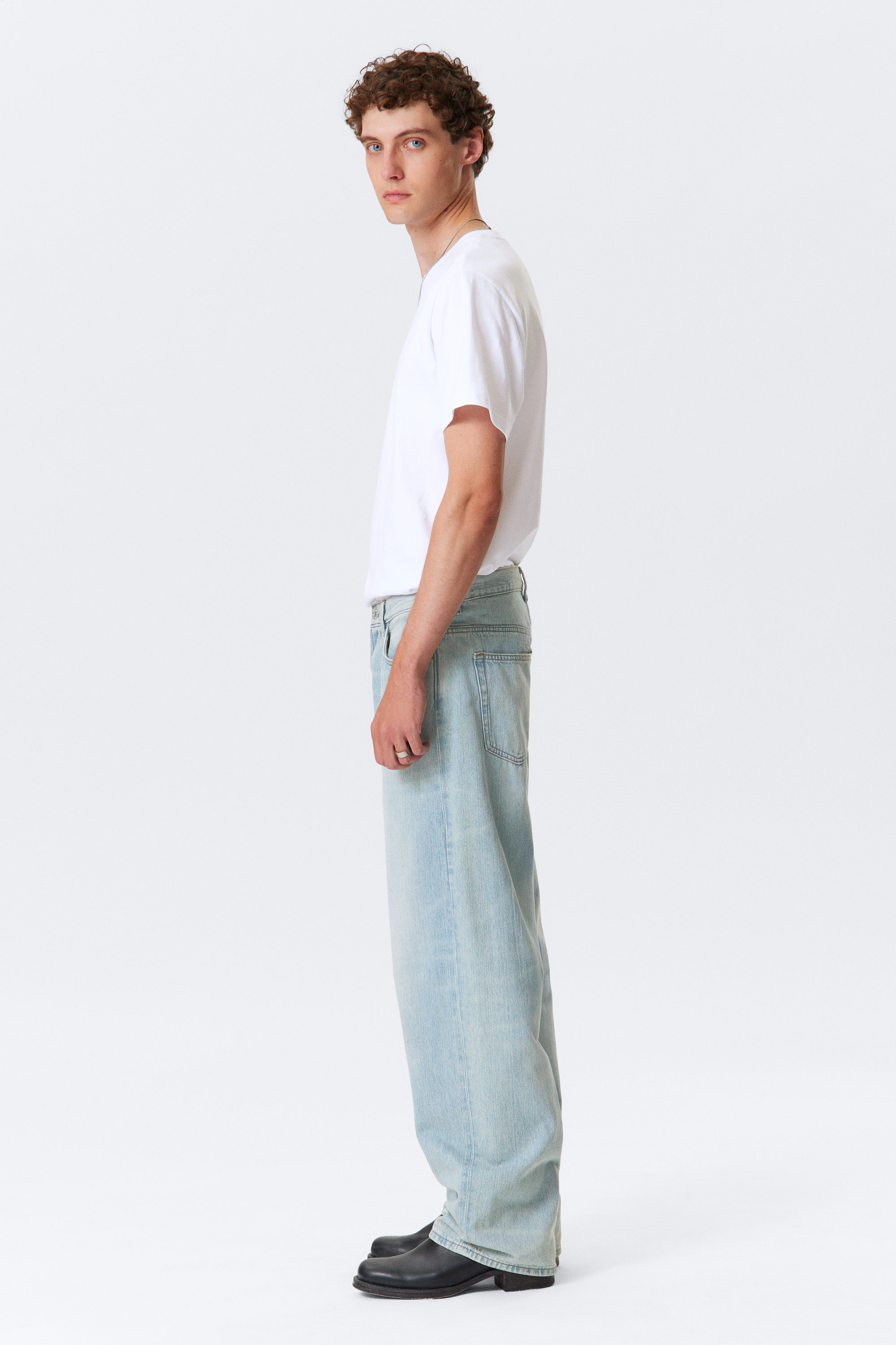 Aeon Blue - Ljusblå - Sphere Low Waist Loose Straight Leg Jeans - 2