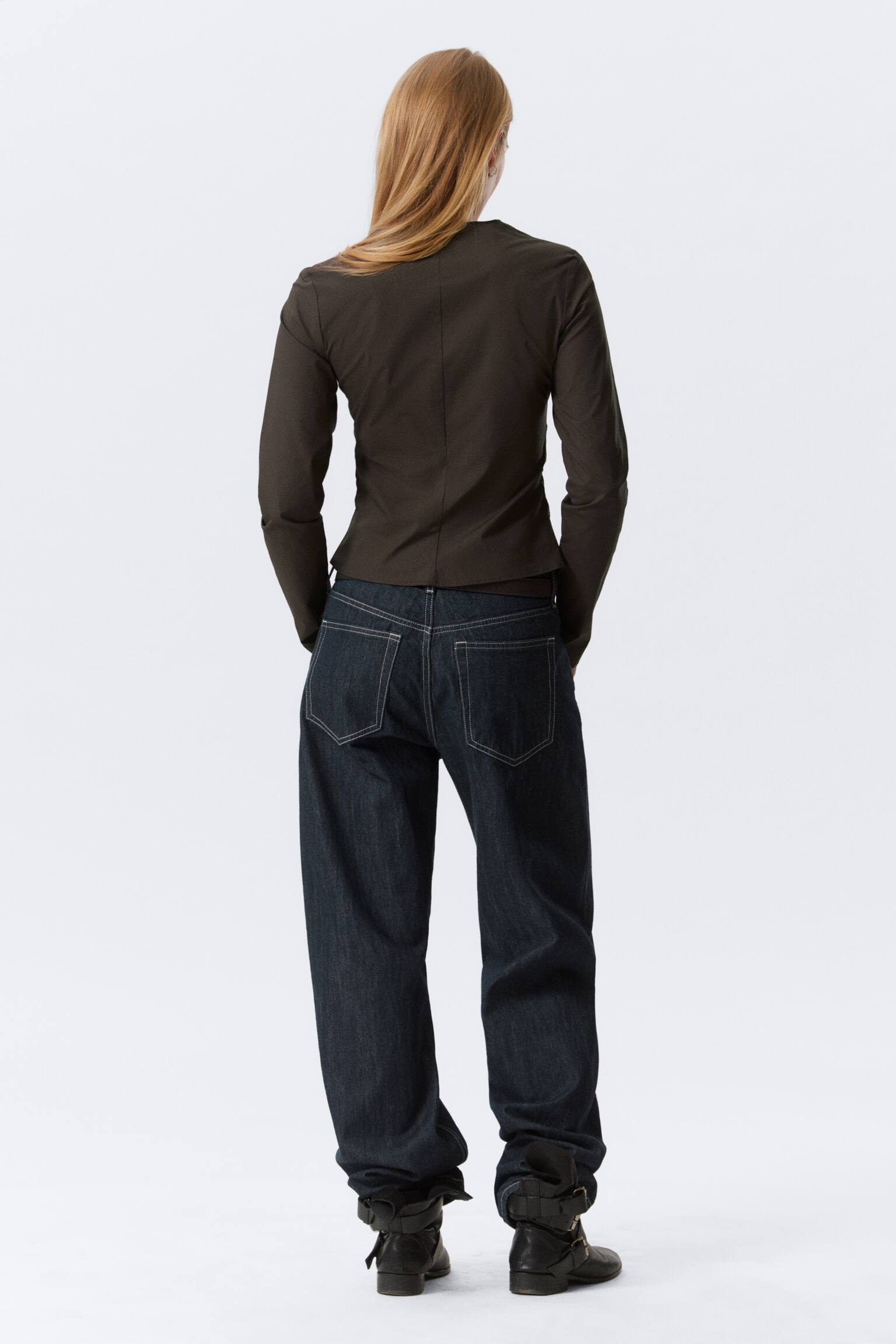 Top cu fermoar și decolteu în V adunat - Maro închis/Alb - 4