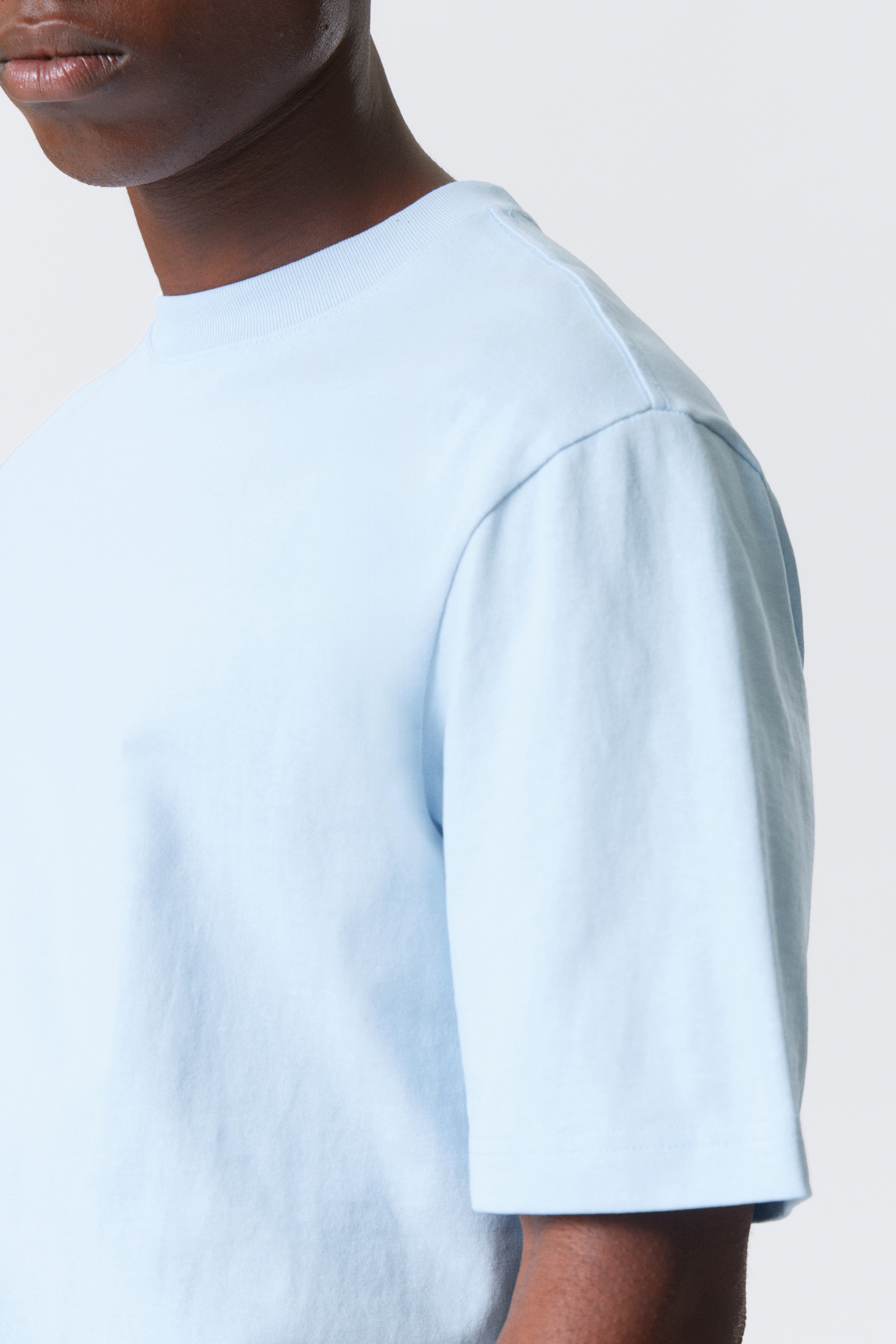 Agrandir l'image: T-shirt coton manches courtes coupe décontractée - Bleu clair - HOMME | H&M FR 2